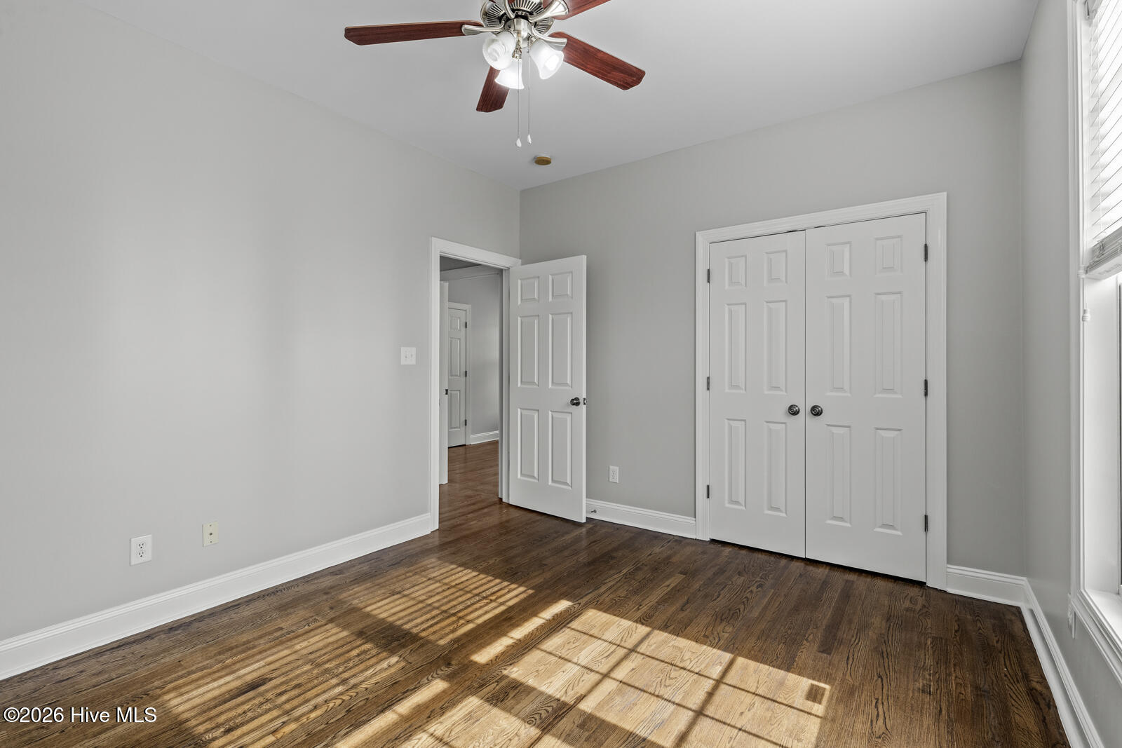 100545911 | Photo 36