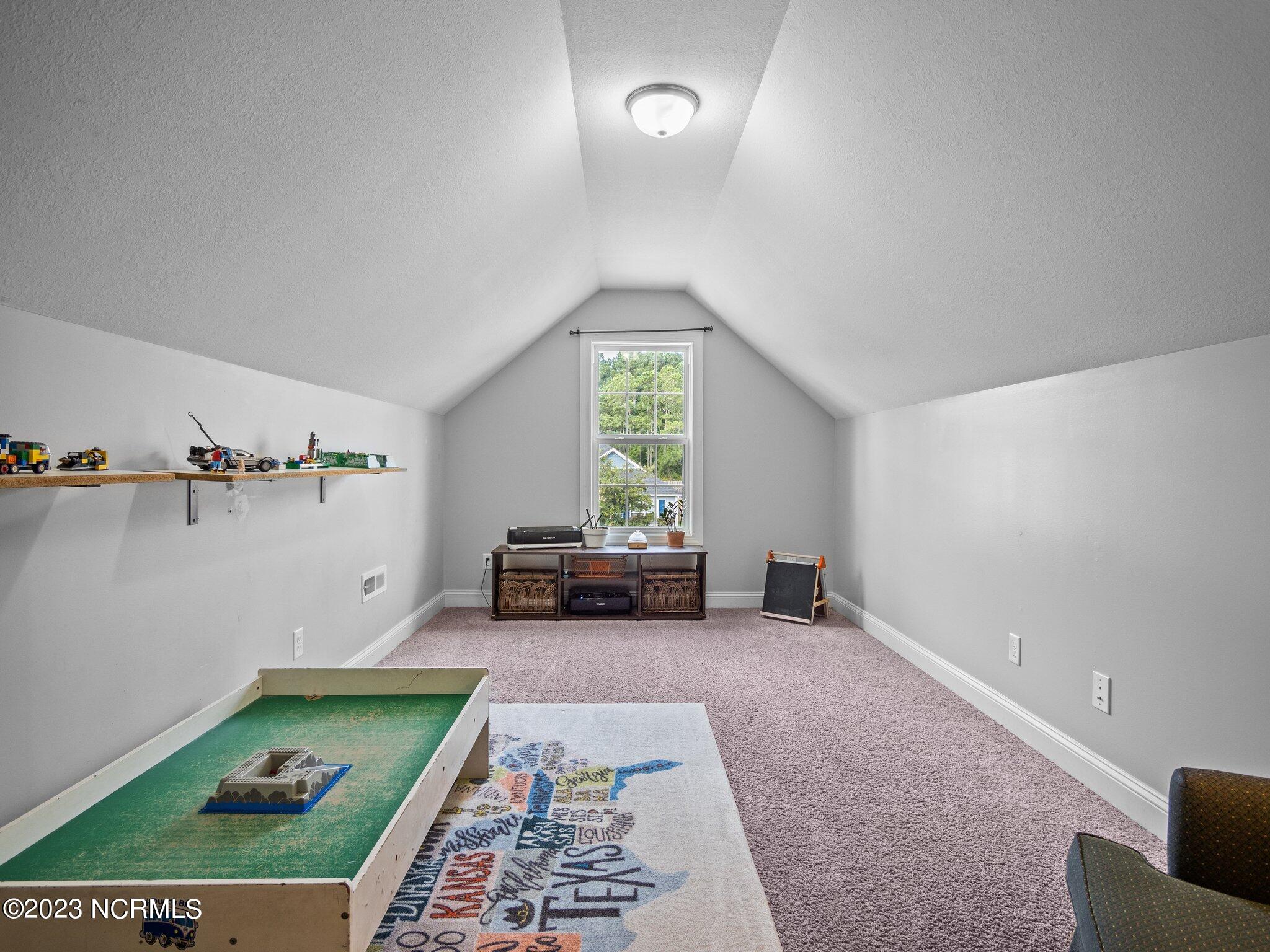 100552658 | Photo 50