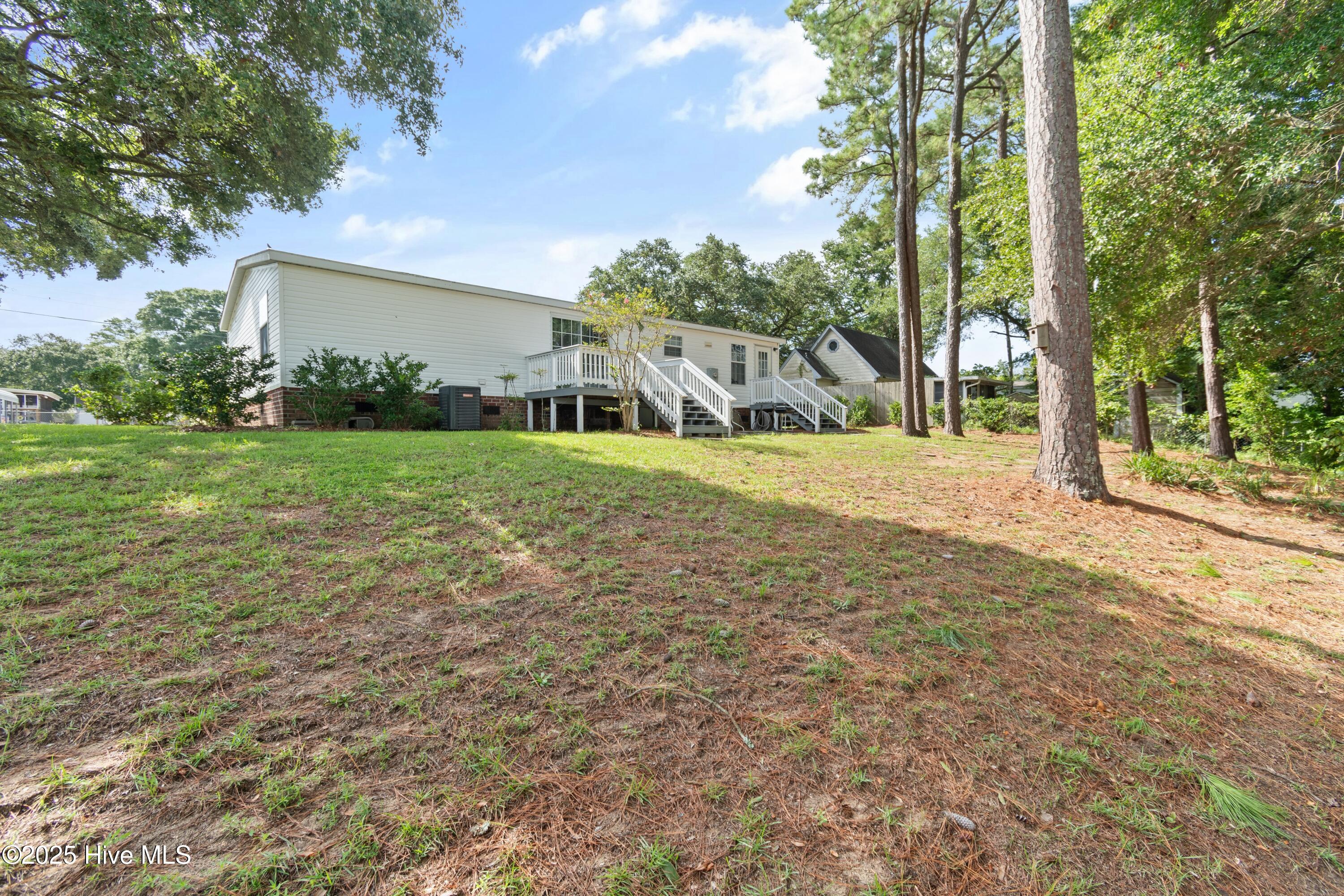 100525388 | Photo 23