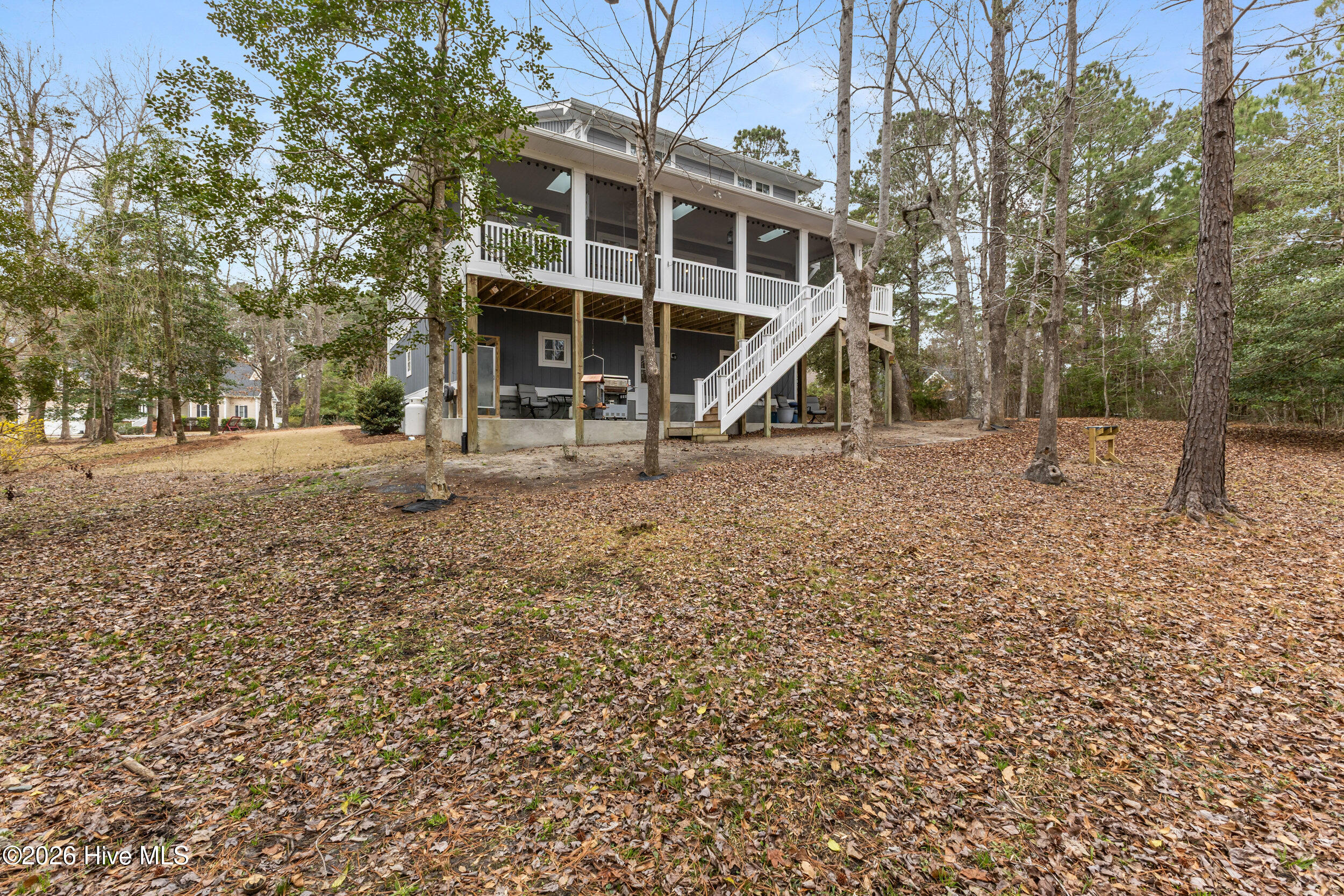 100558084 | Photo 44