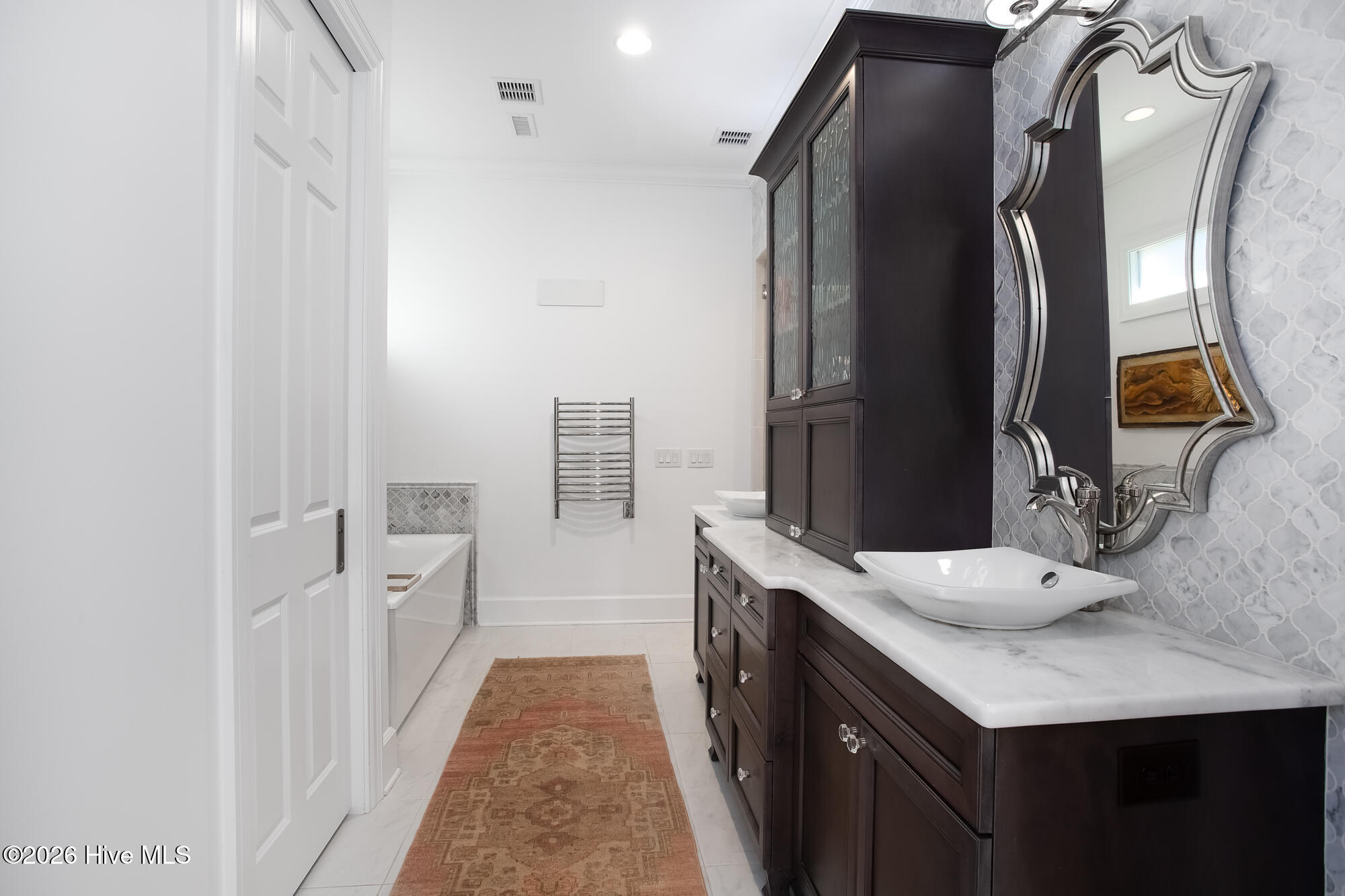 100552685 | Photo 18