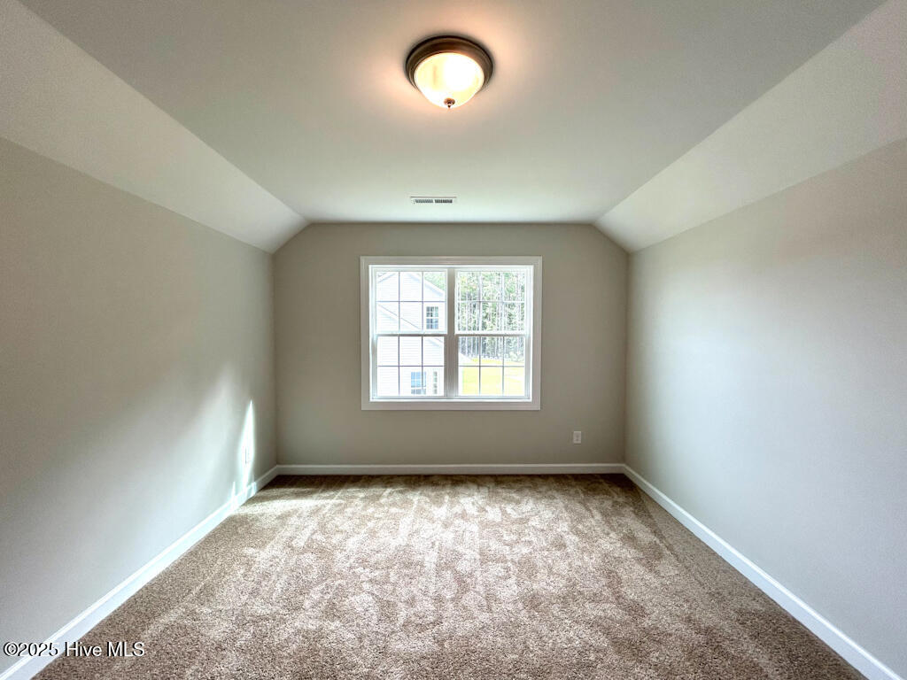 100513411 | Photo 58