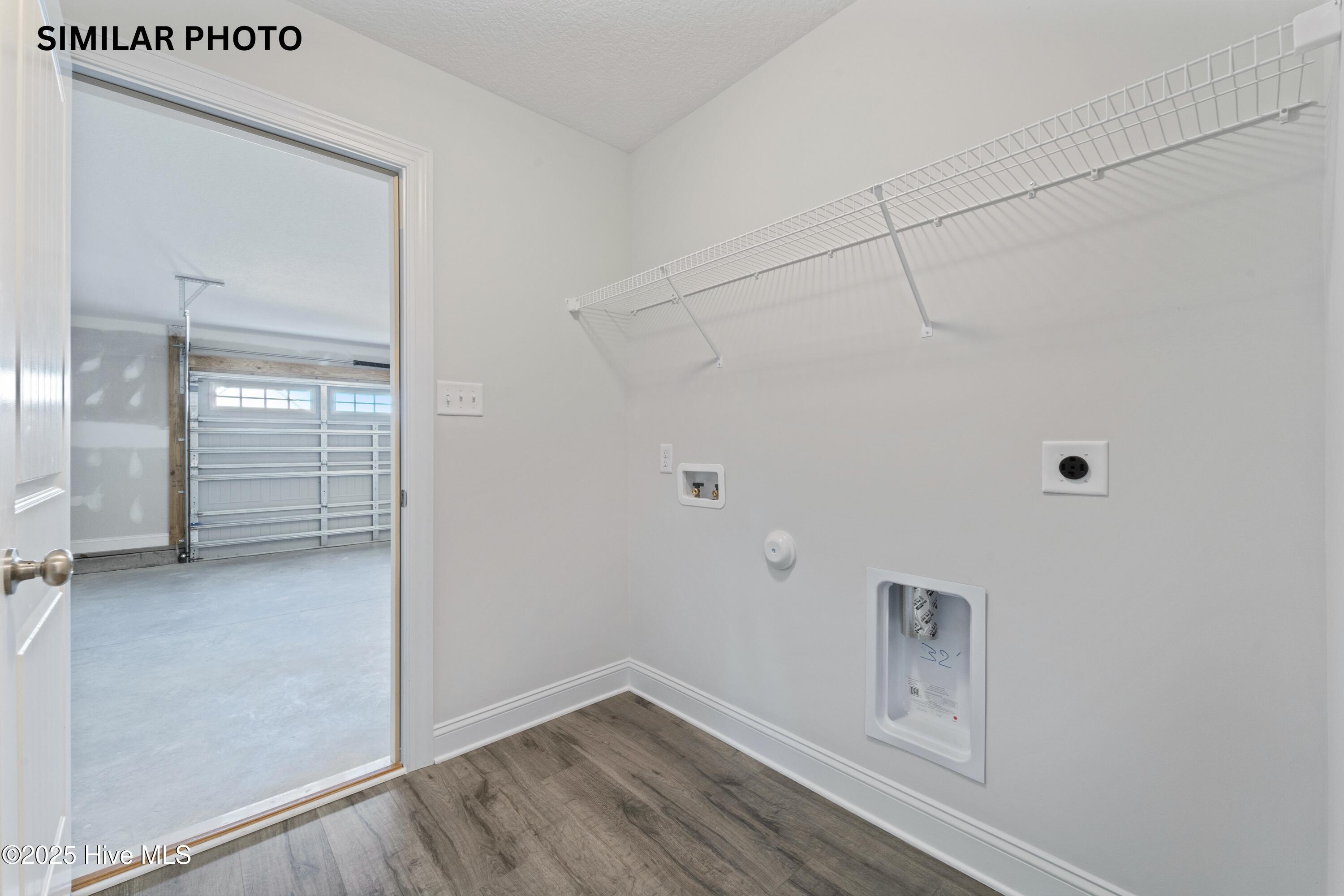 100537630 | Photo 31