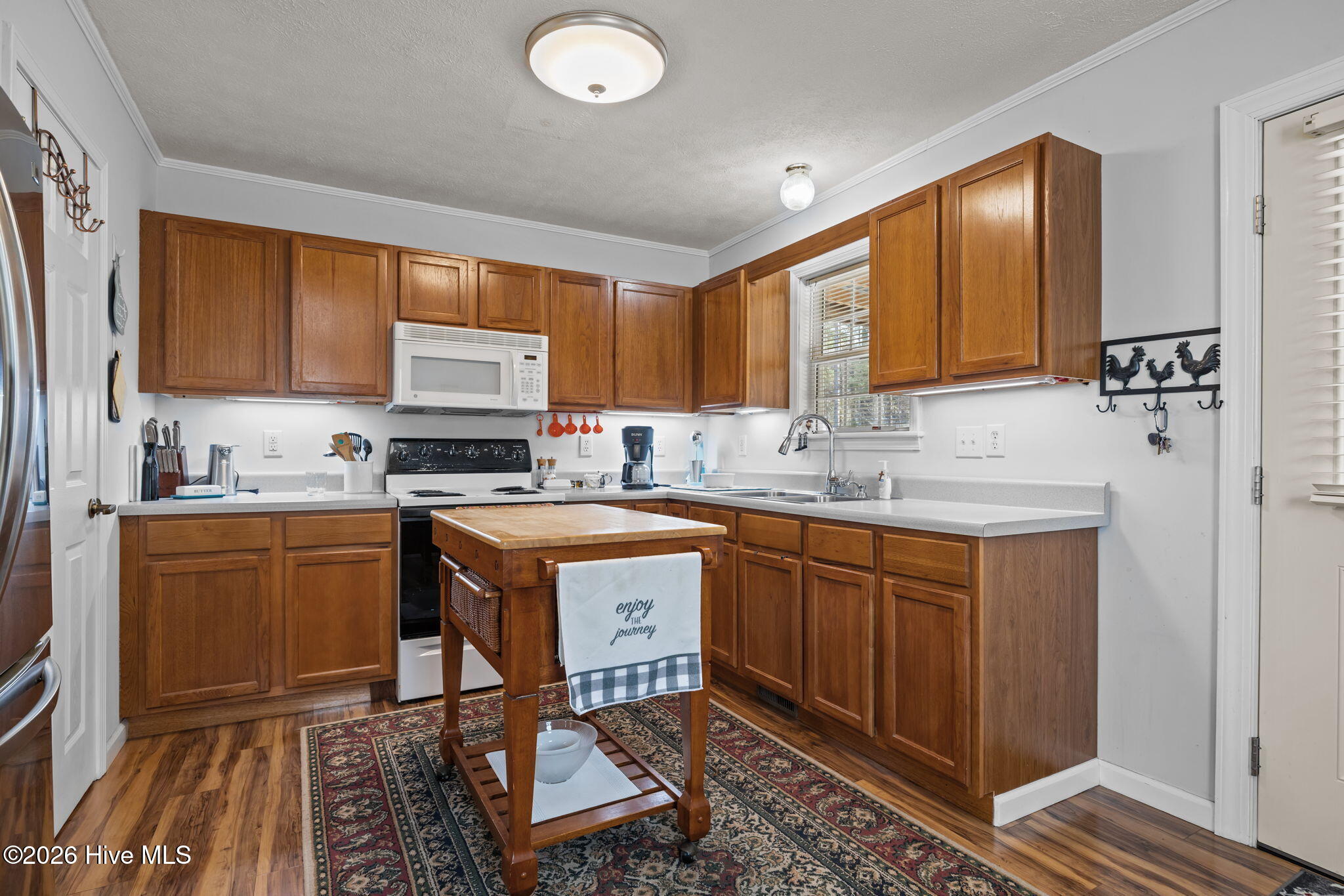 585 Roberts Road,Newport