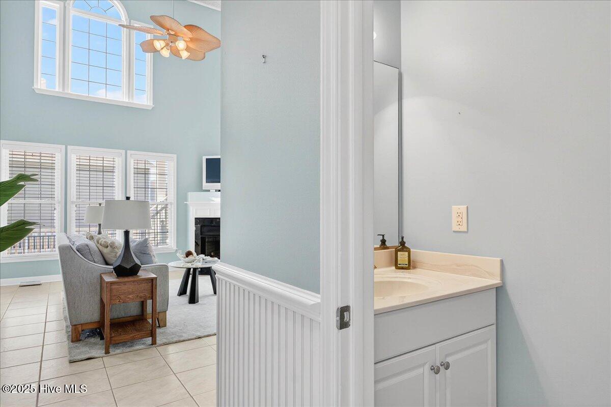 100522295 | Photo 11