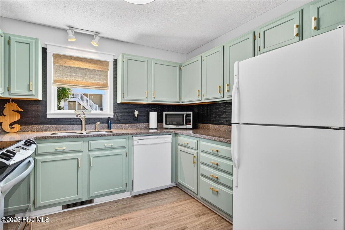 100529253 | Photo 23