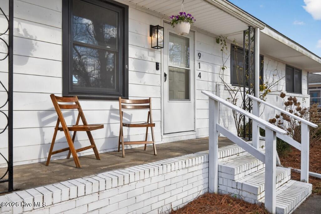 914 Greenfield Heights 