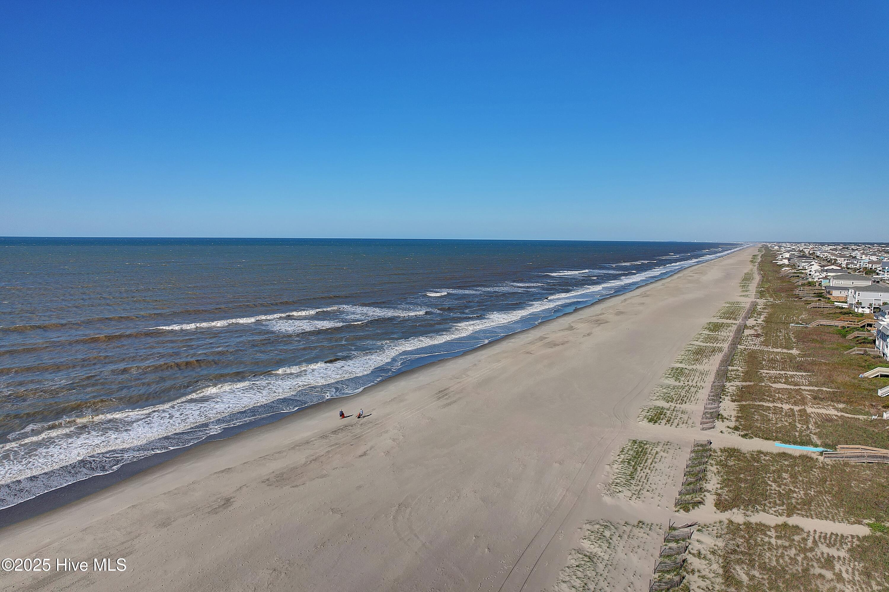 100558310 | Photo 56