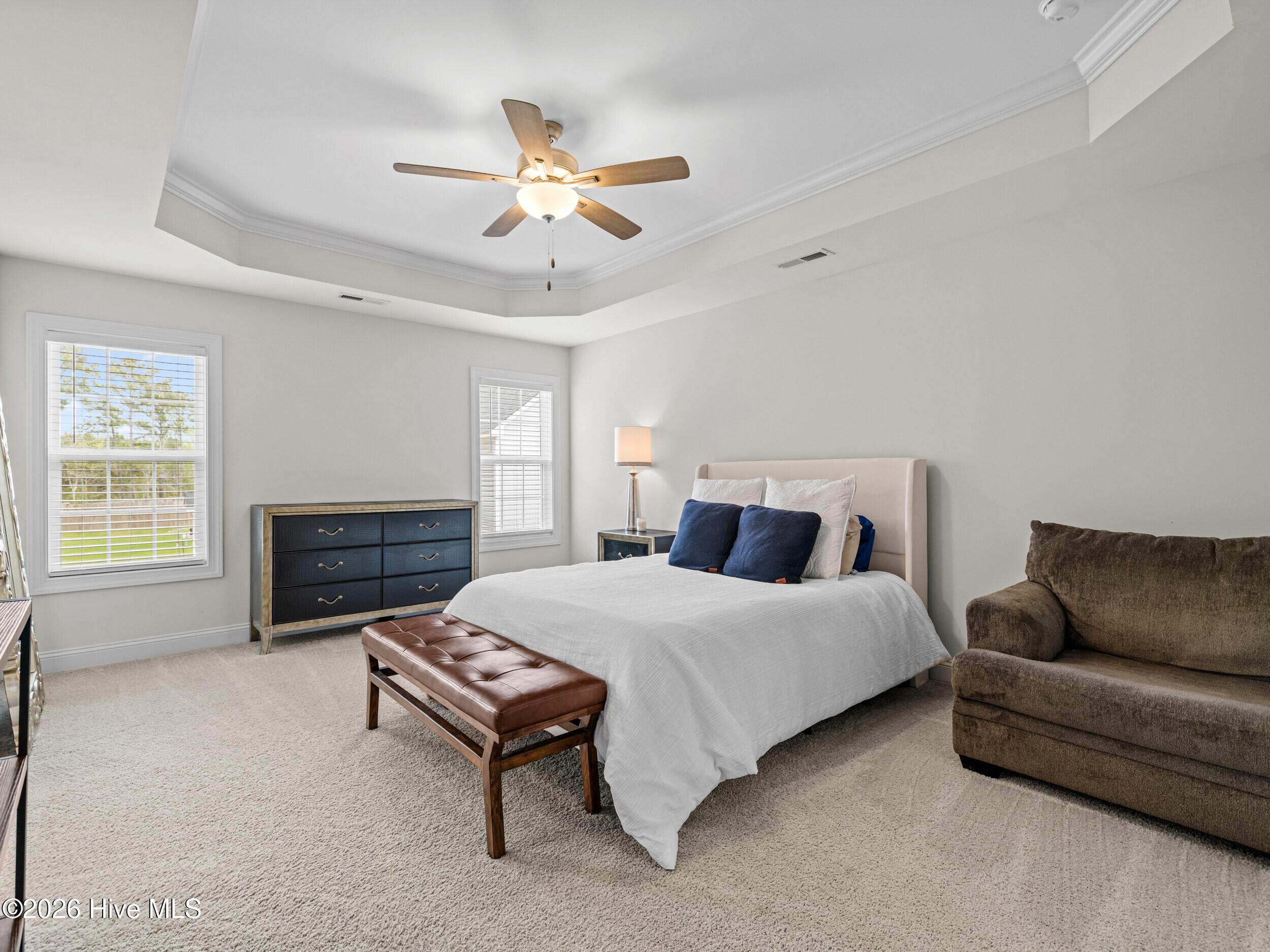 100569509 | Photo 37