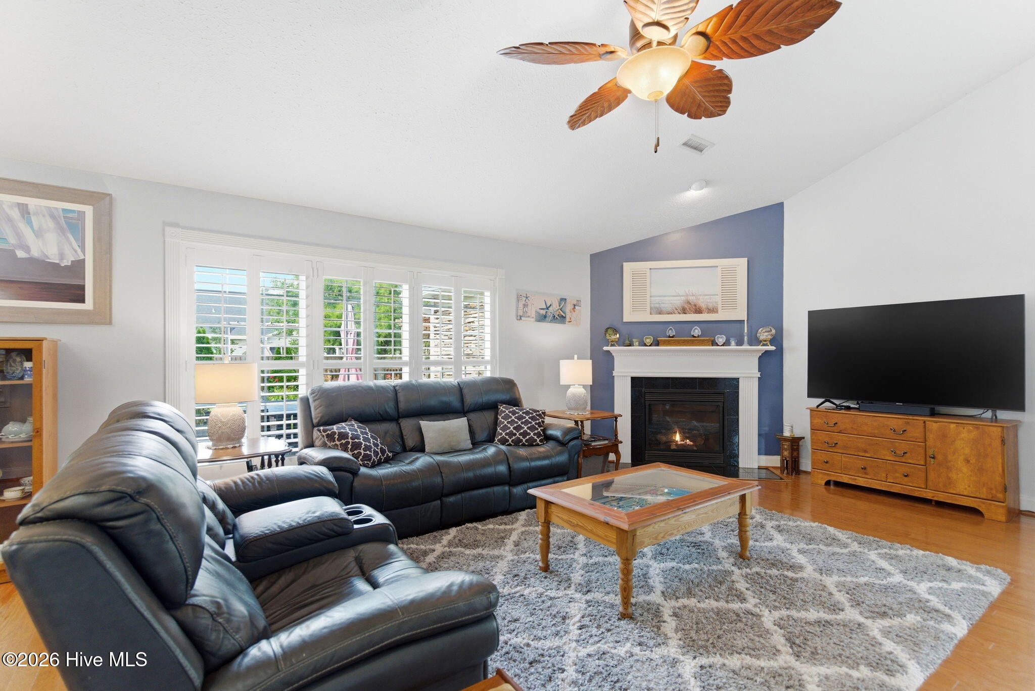 206 Heartwood Drive, Hampstead, NC 28443 Listing Photo  2