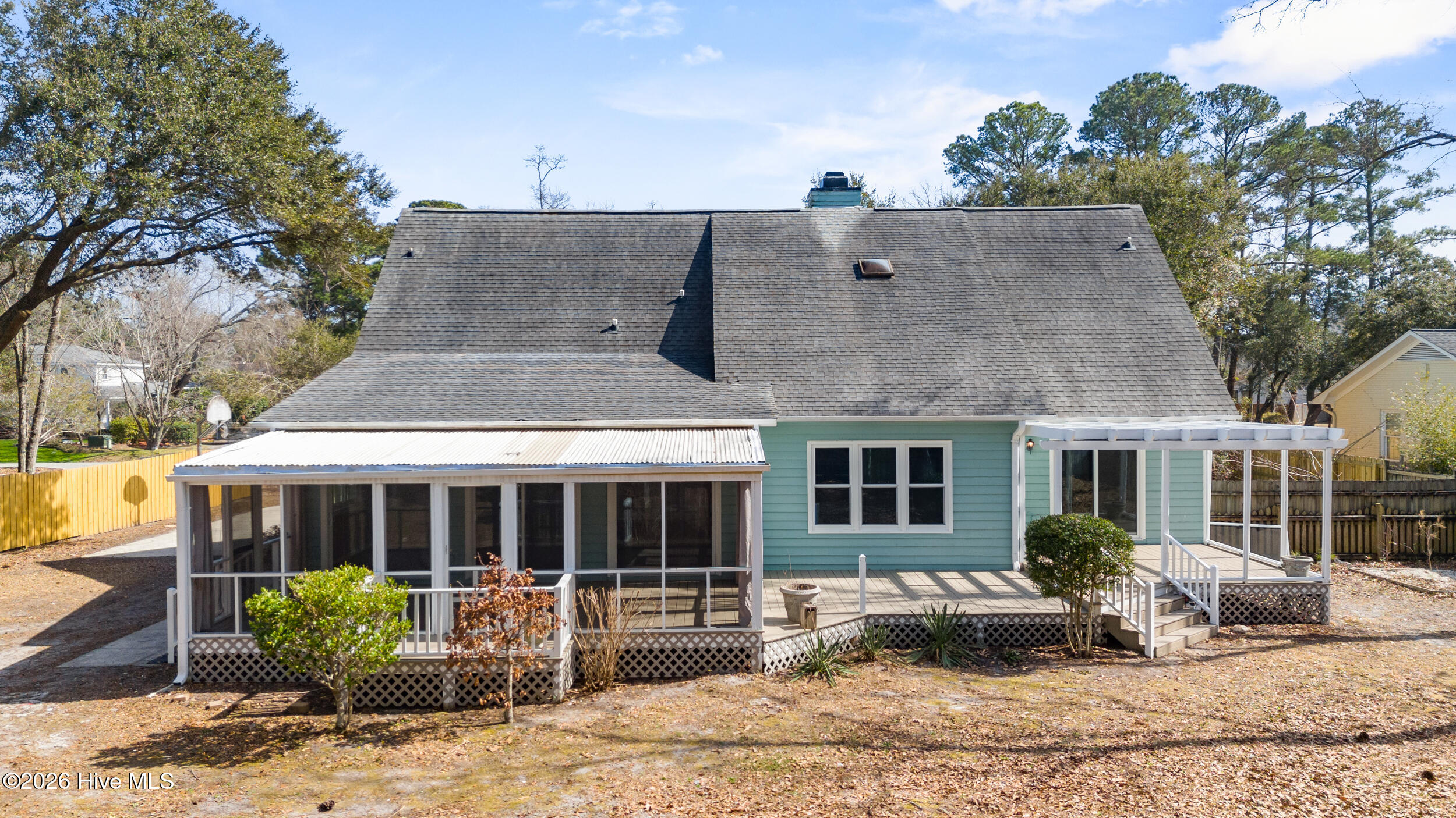 100558264 | Photo 63