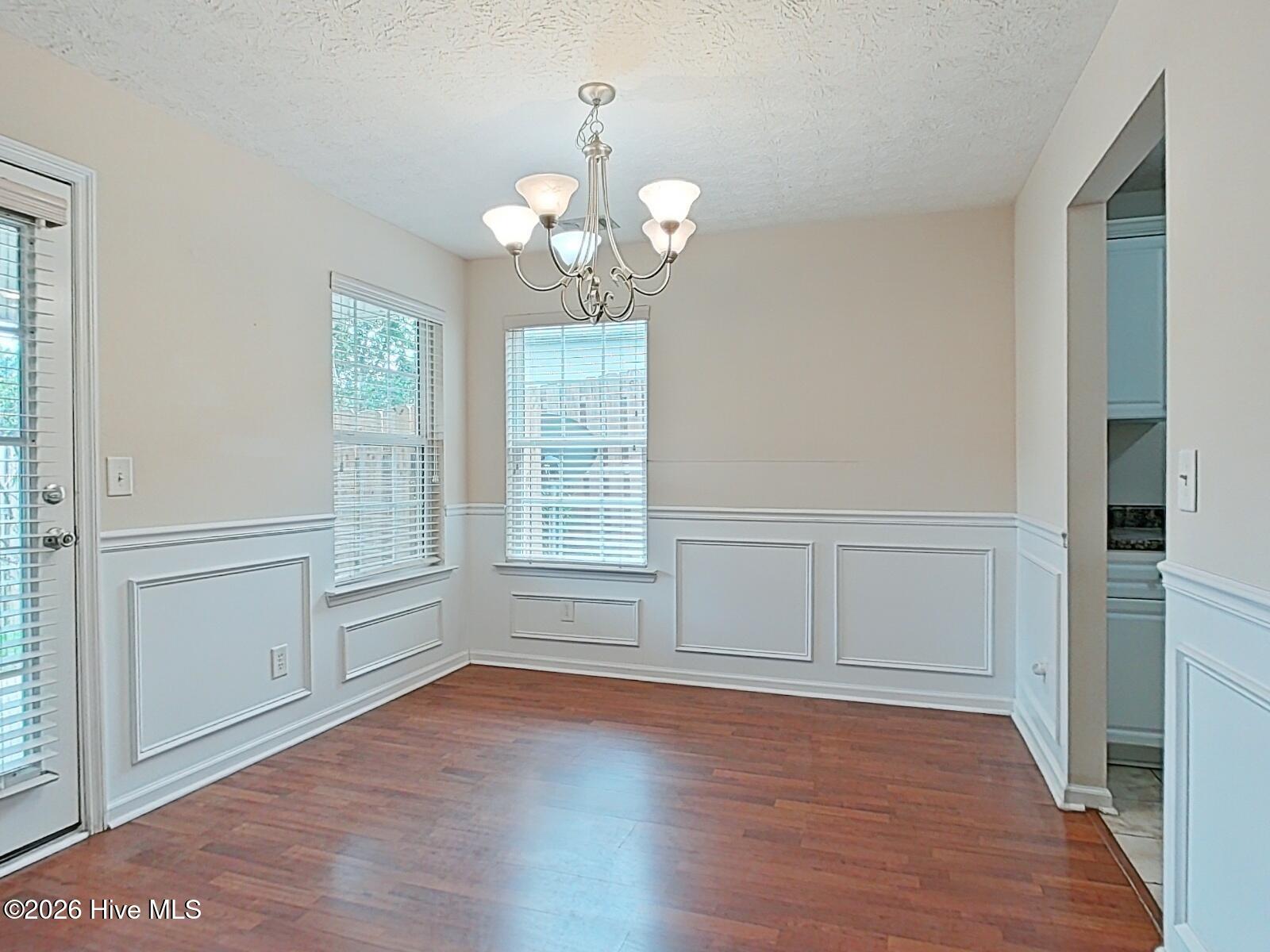 Living Room (8)