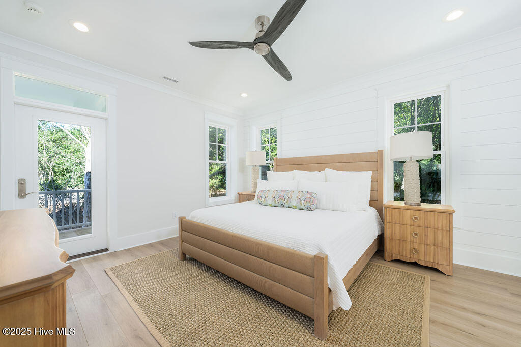 100522858 | Photo 21