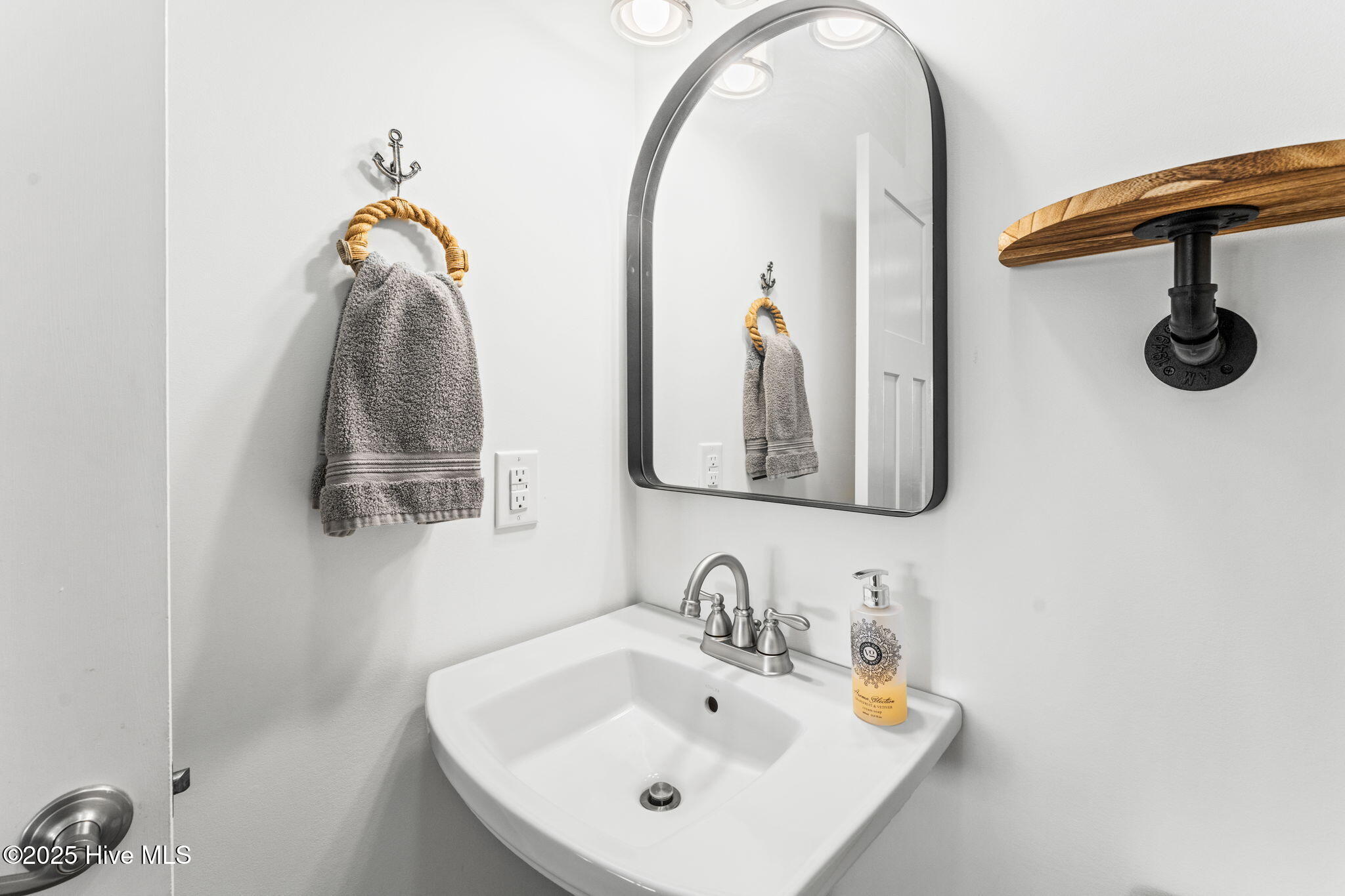 100514865 | Photo 26