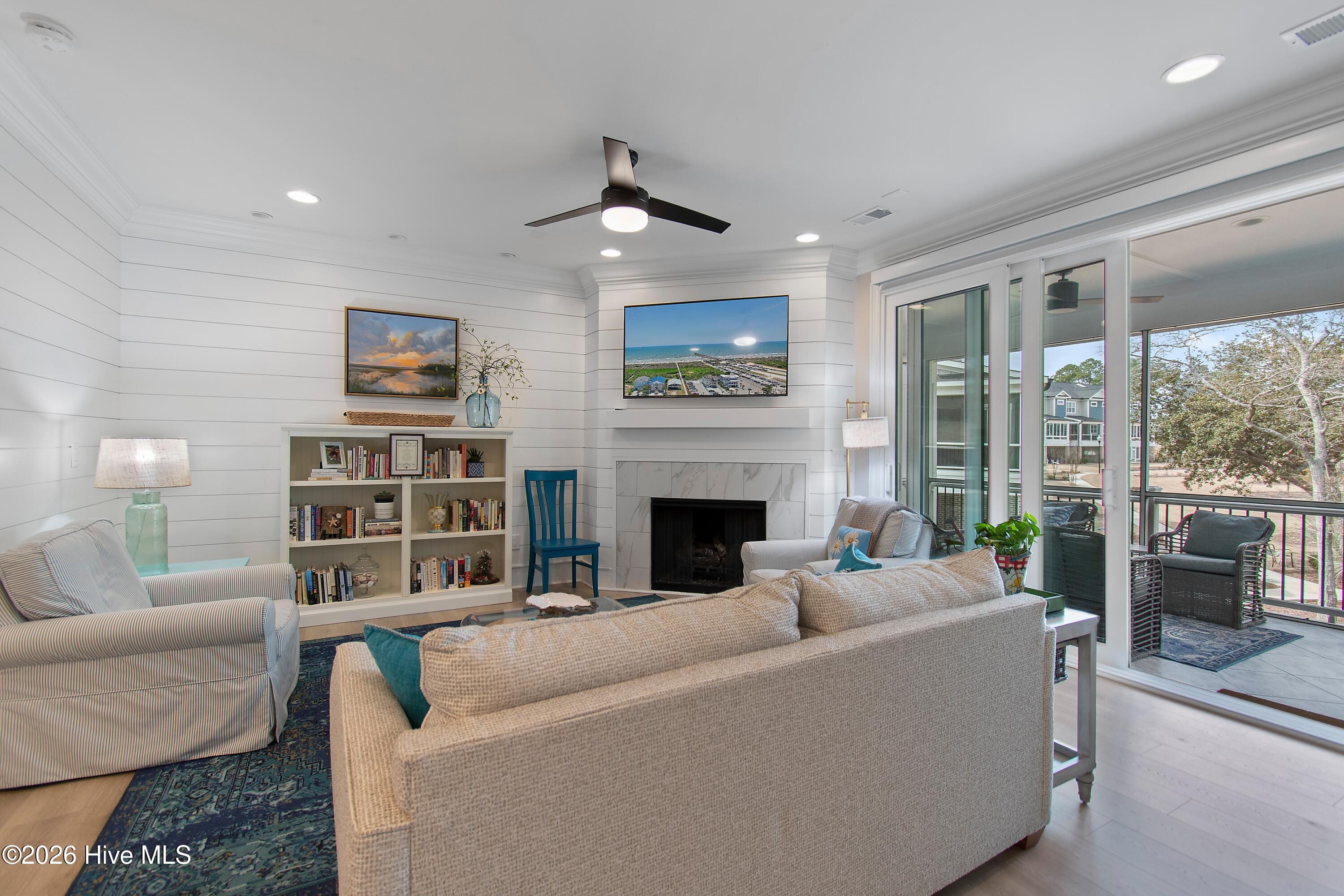 100556755 | Photo 18