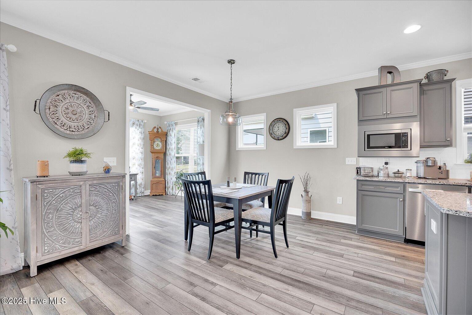 100509338 | Photo 20