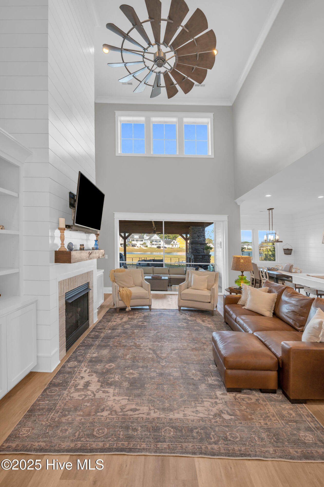 100543268 | Photo 13