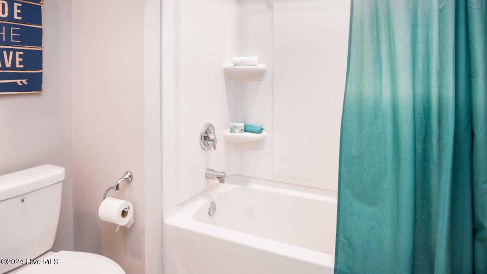 100548513 | Photo 10