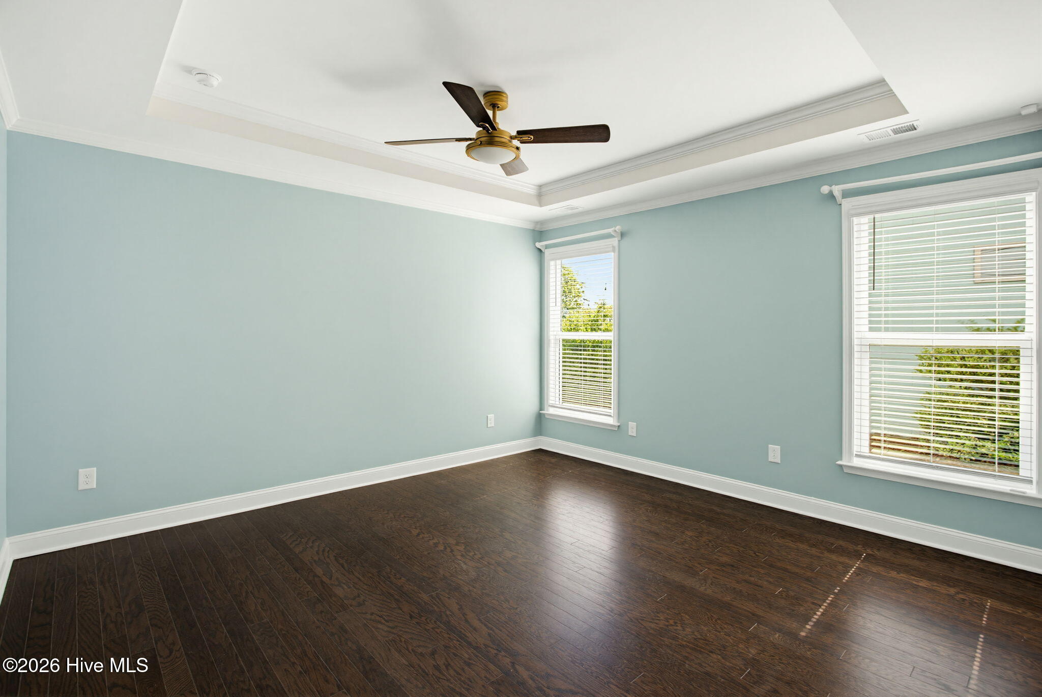 100567732 | Photo 18