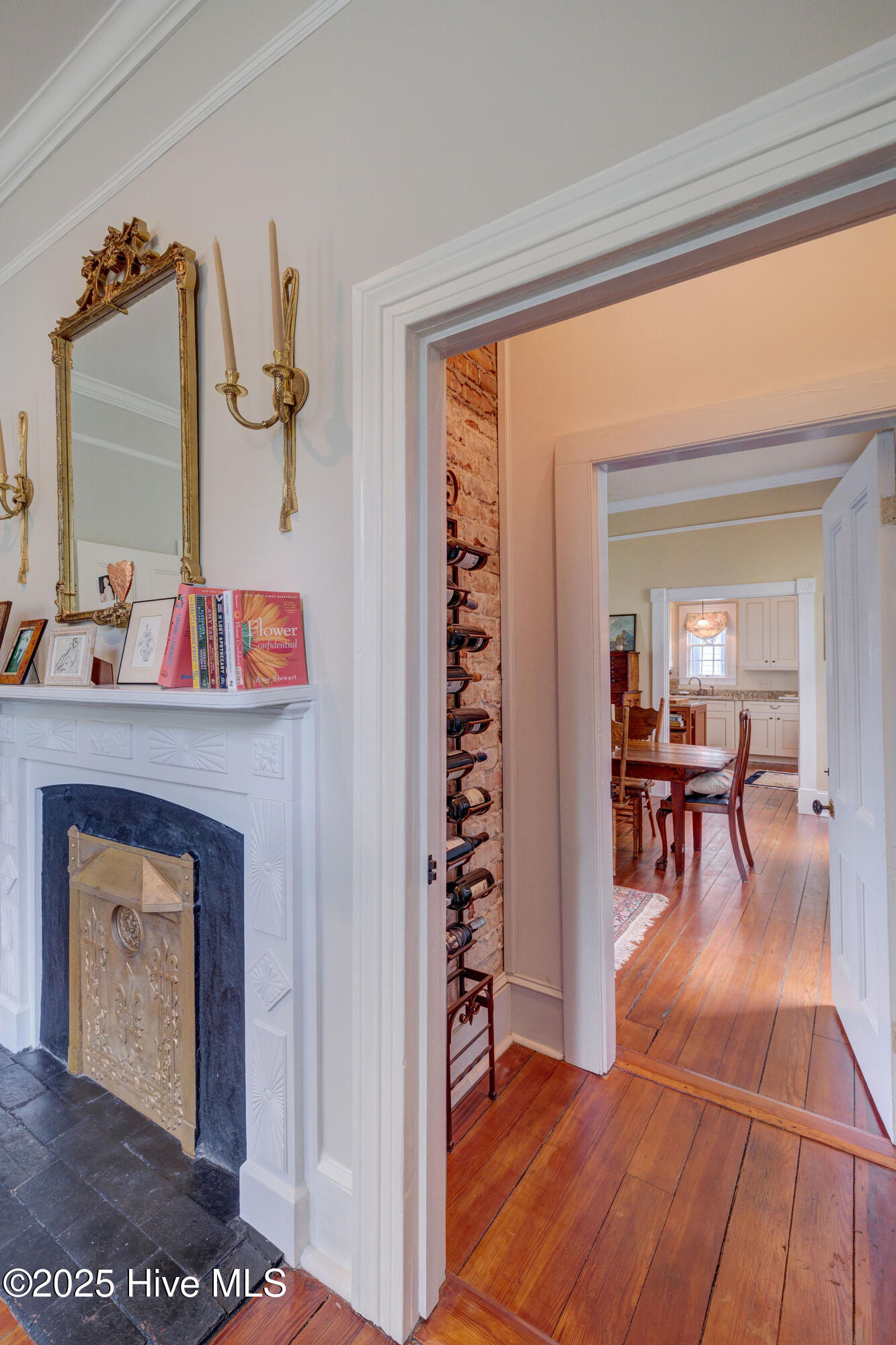 100515844 | Photo 21