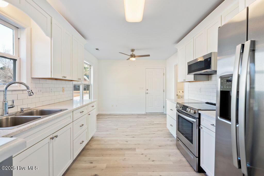 100548851 | Photo 15