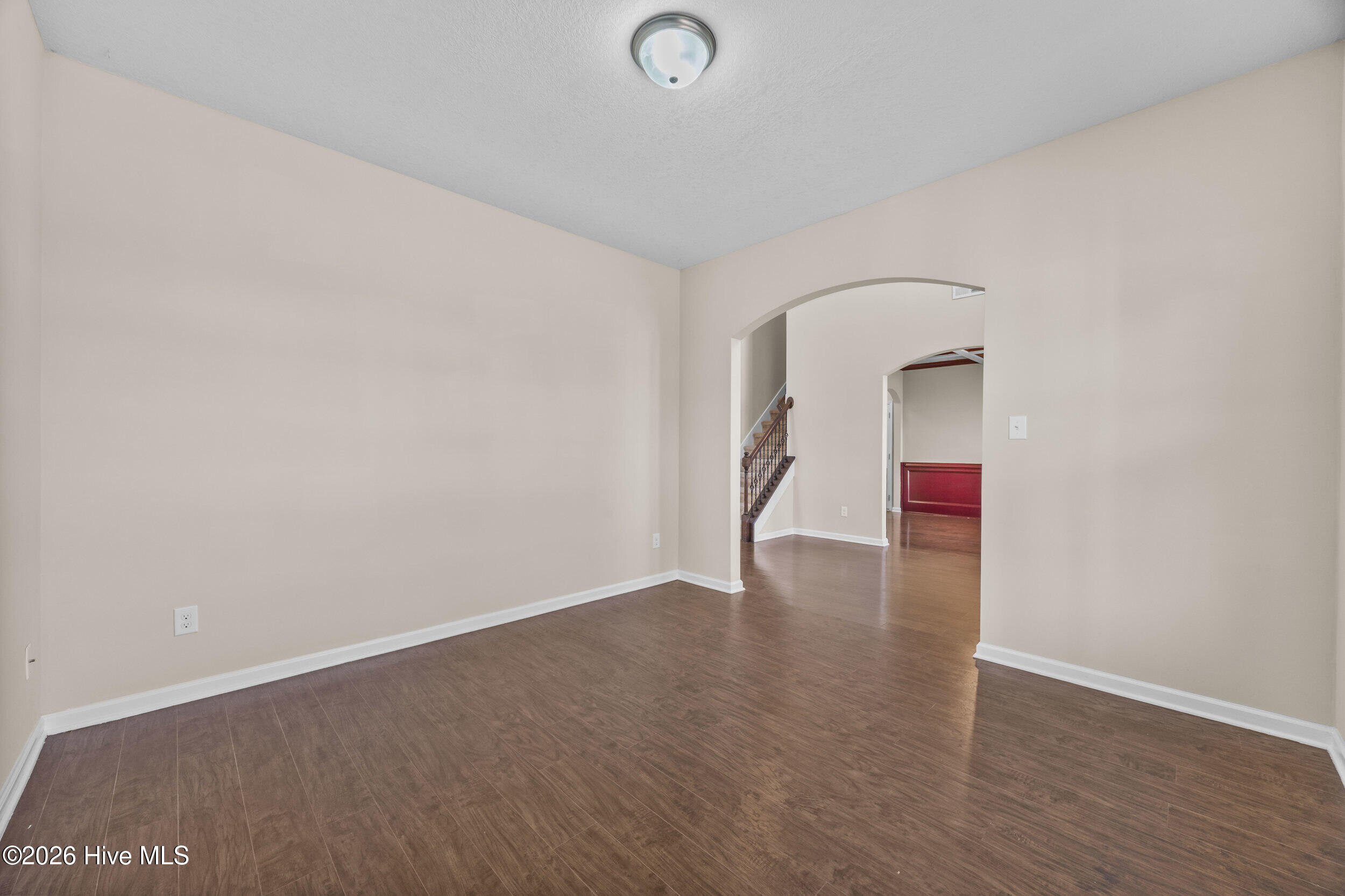 100548661 | Photo 22