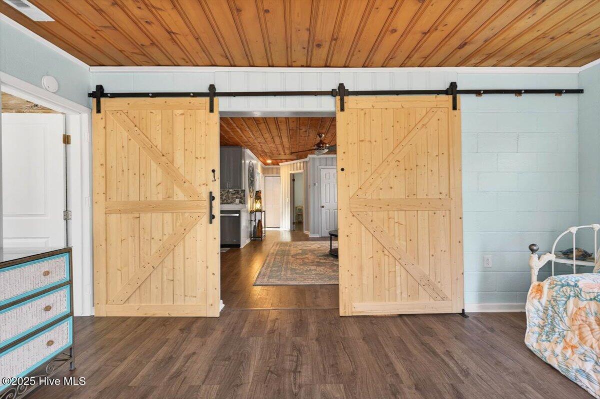 100547366 | Photo 20