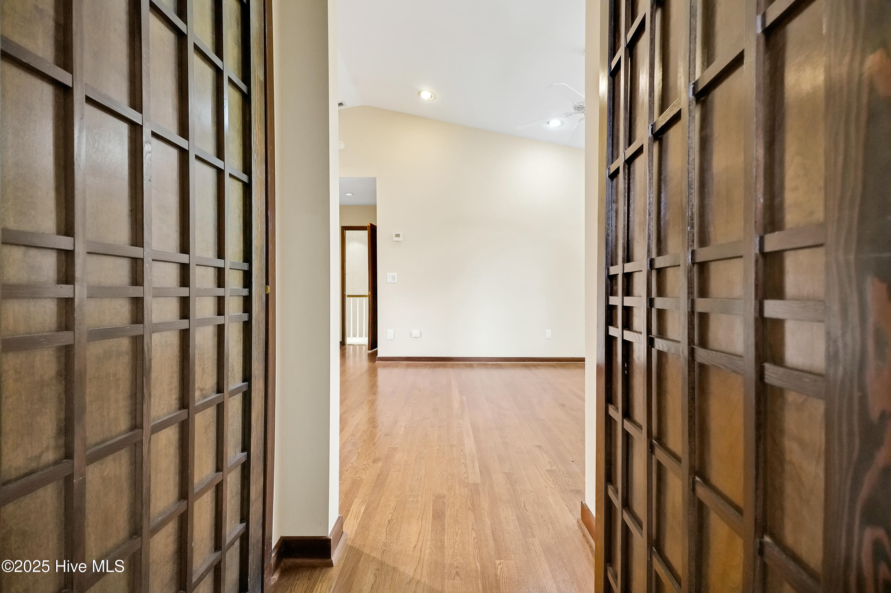 906RobertELeeDrive-29