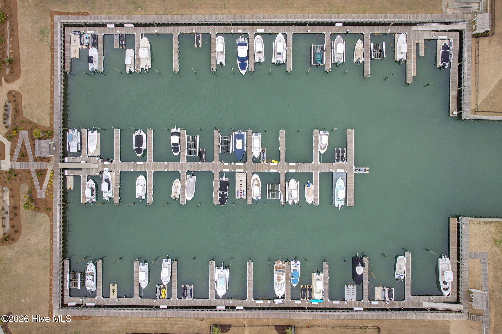 100557912 | Photo 15