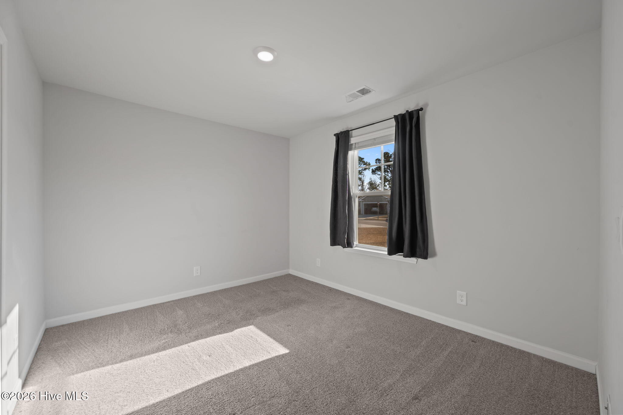 100547866 | Photo 31