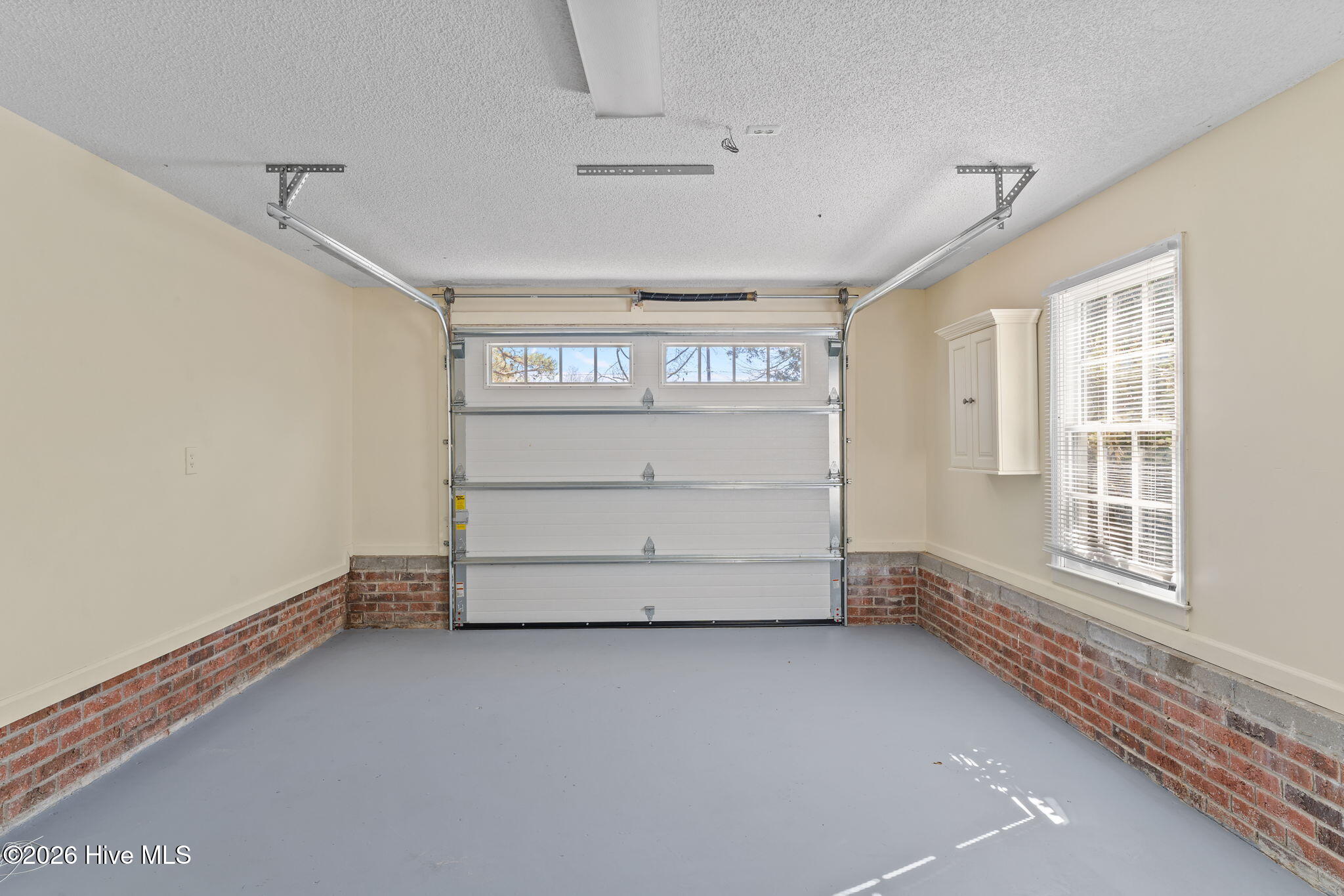 100556740 | Photo 31