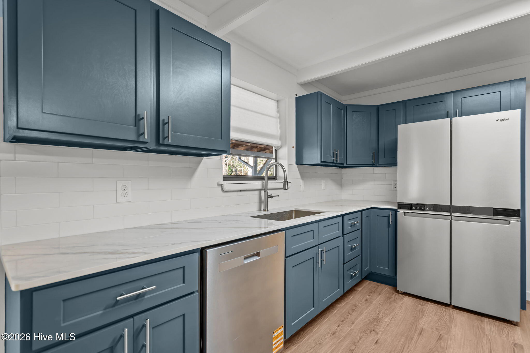 100541666 | Photo 20