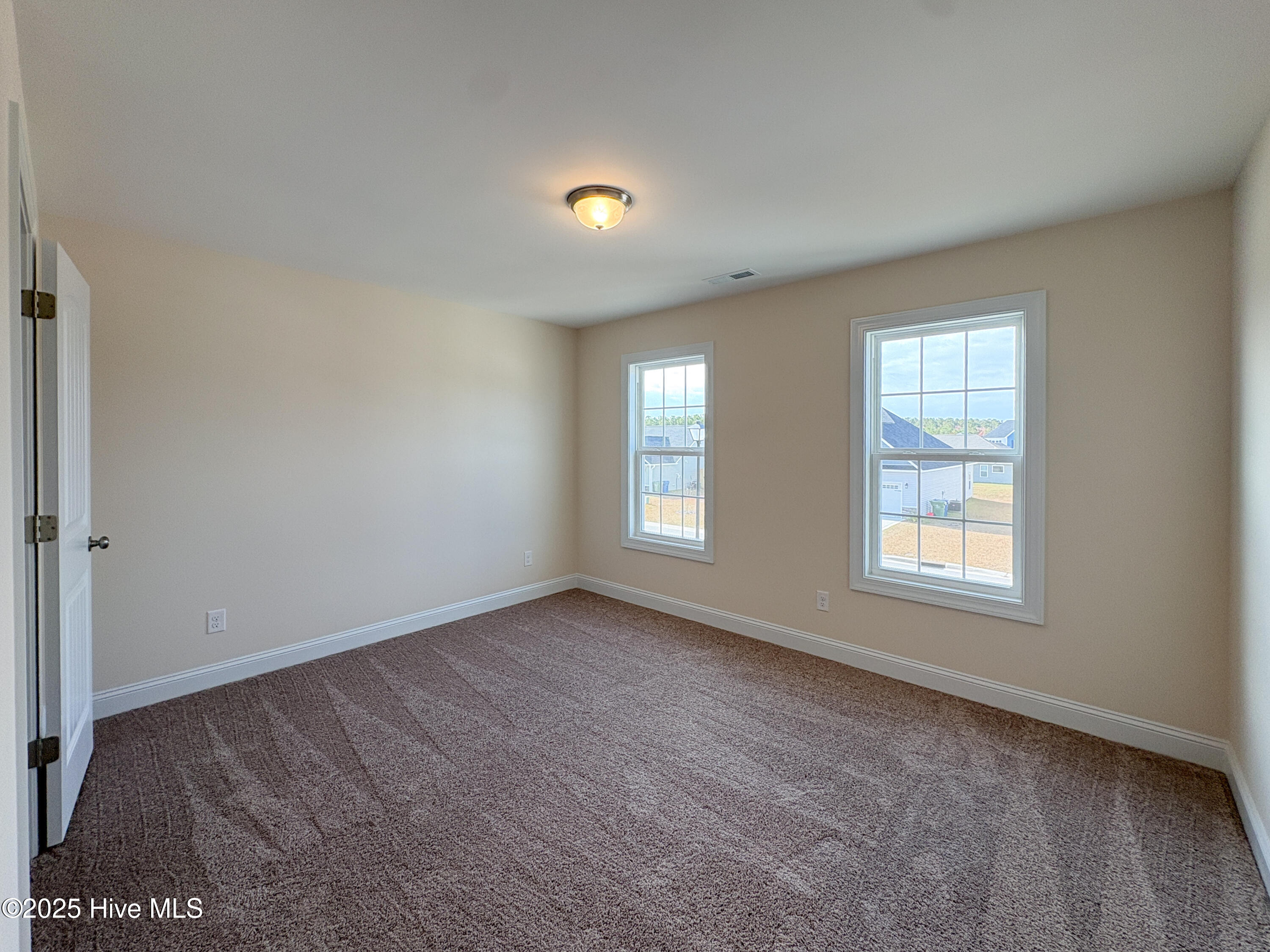 100499948 | Photo 24