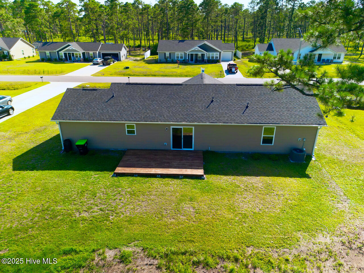 100518131 | Photo 32