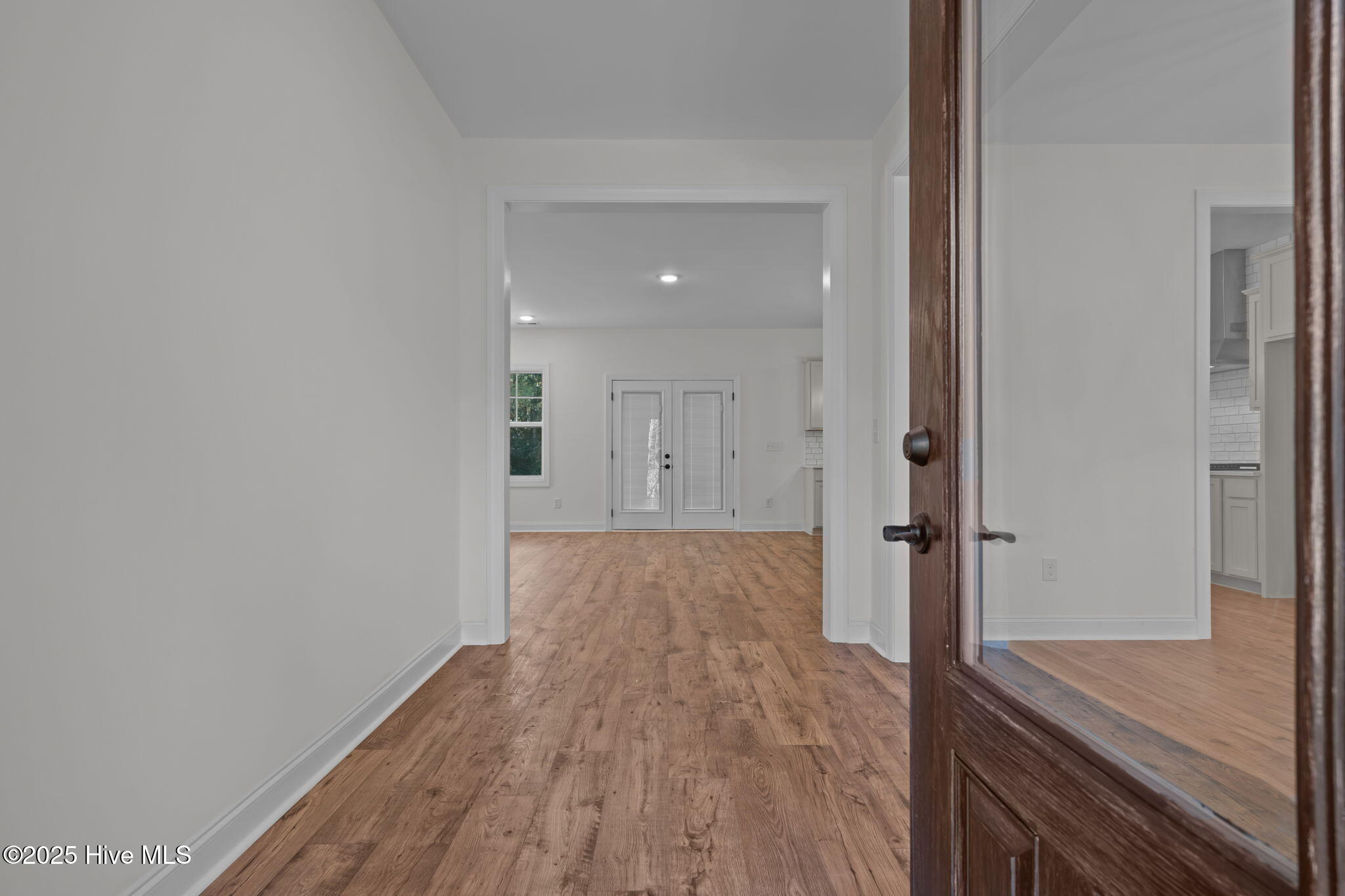 150 Hickory Pointer Way