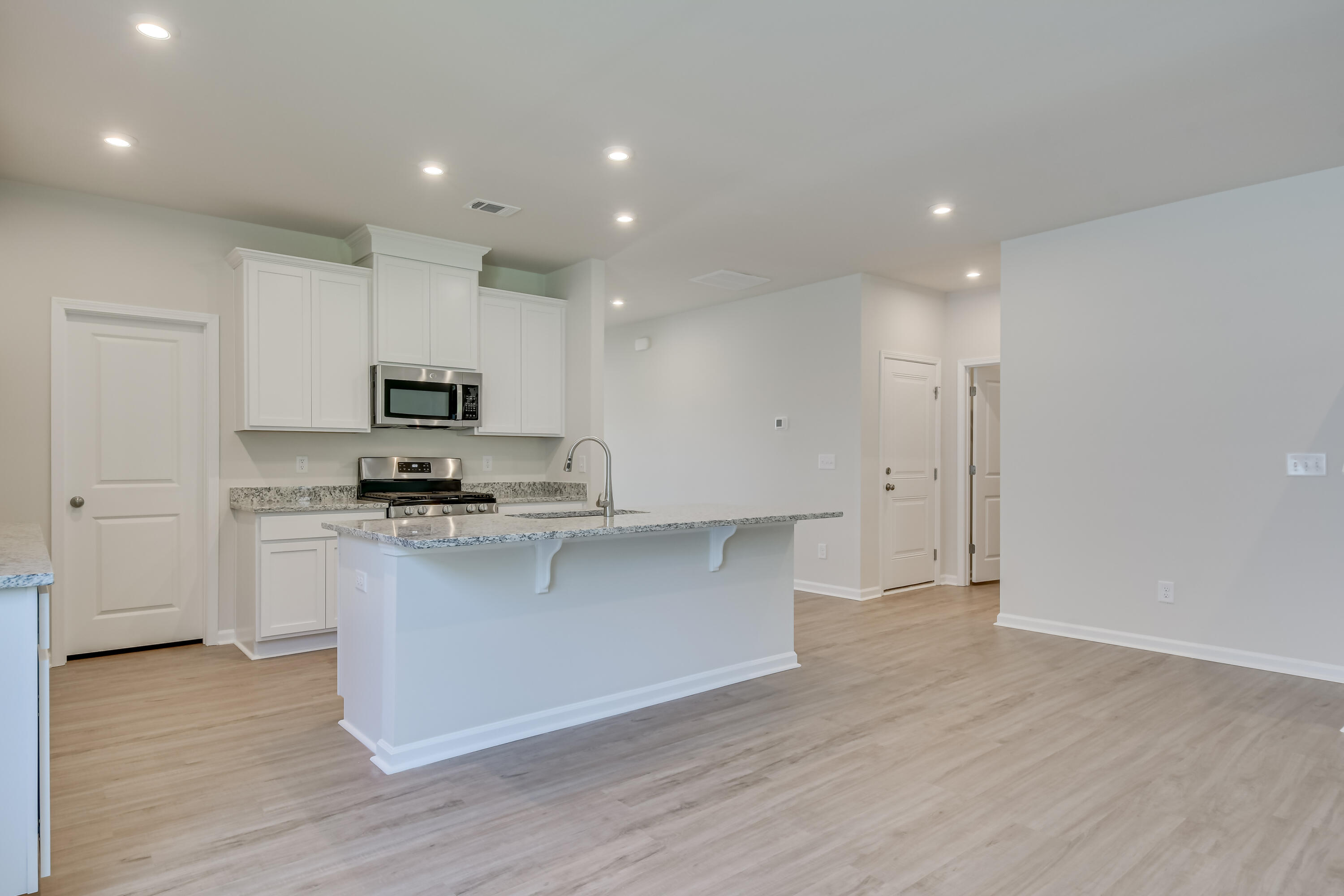 13-113-DON_7754LRenfused