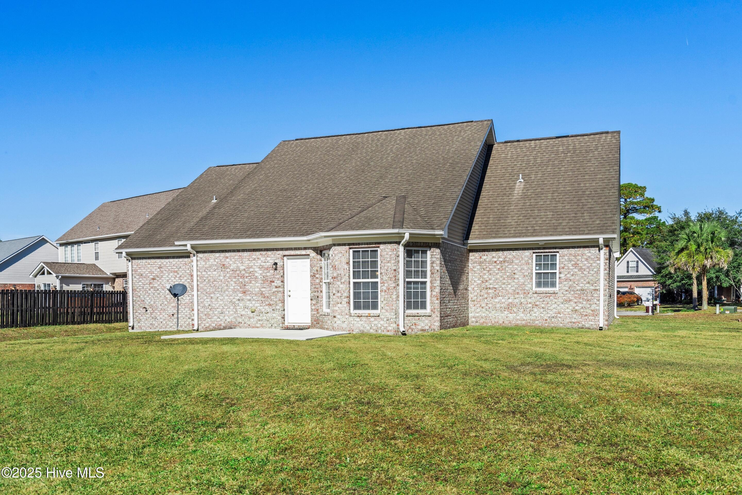 100542341 | Photo 55