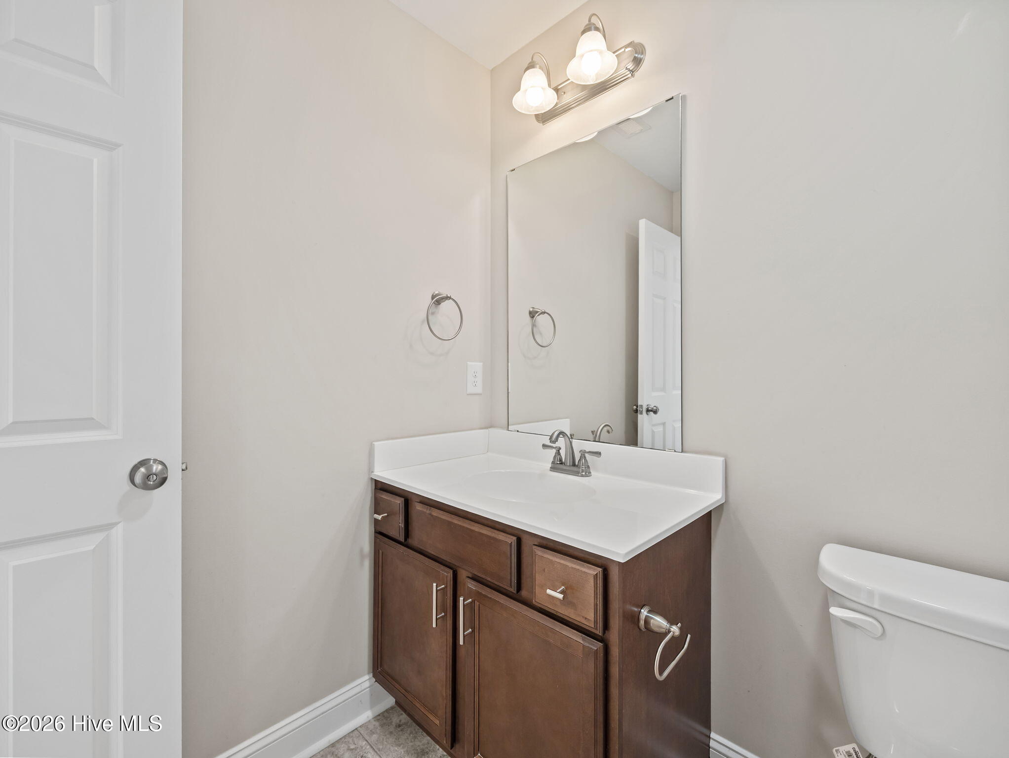 100565324 | Photo 22