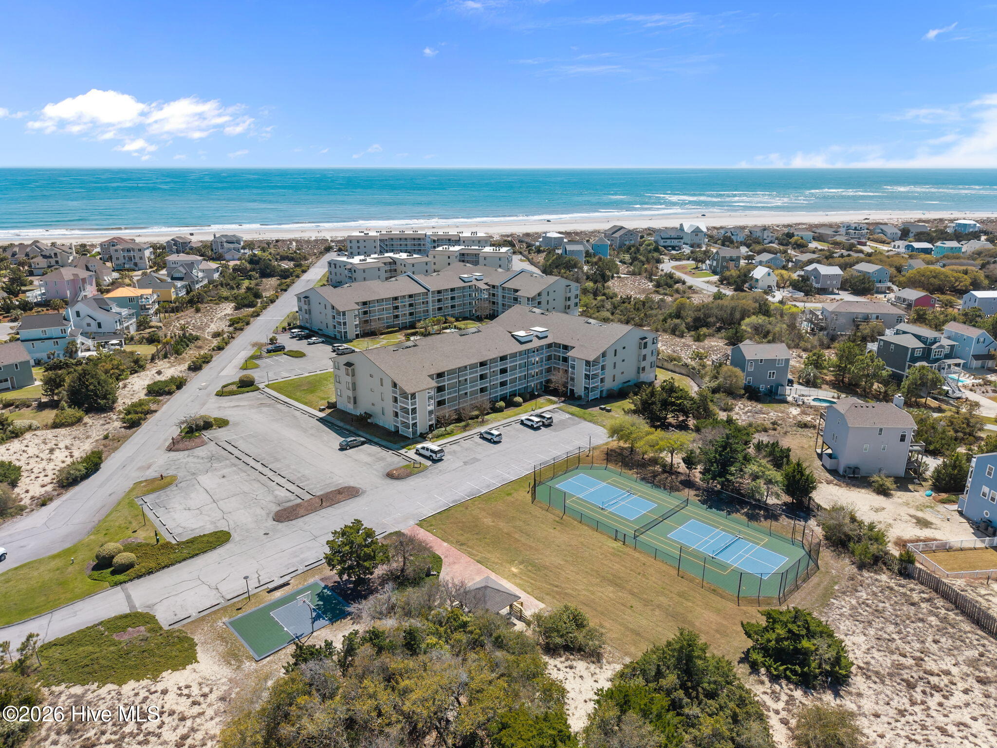 100565506 | Photo 49