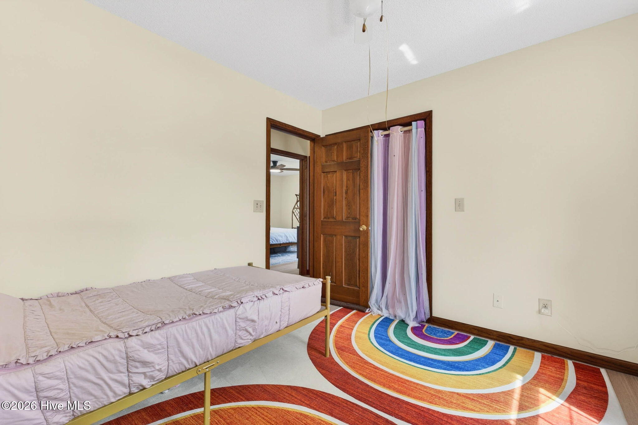 100561895 | Photo 21