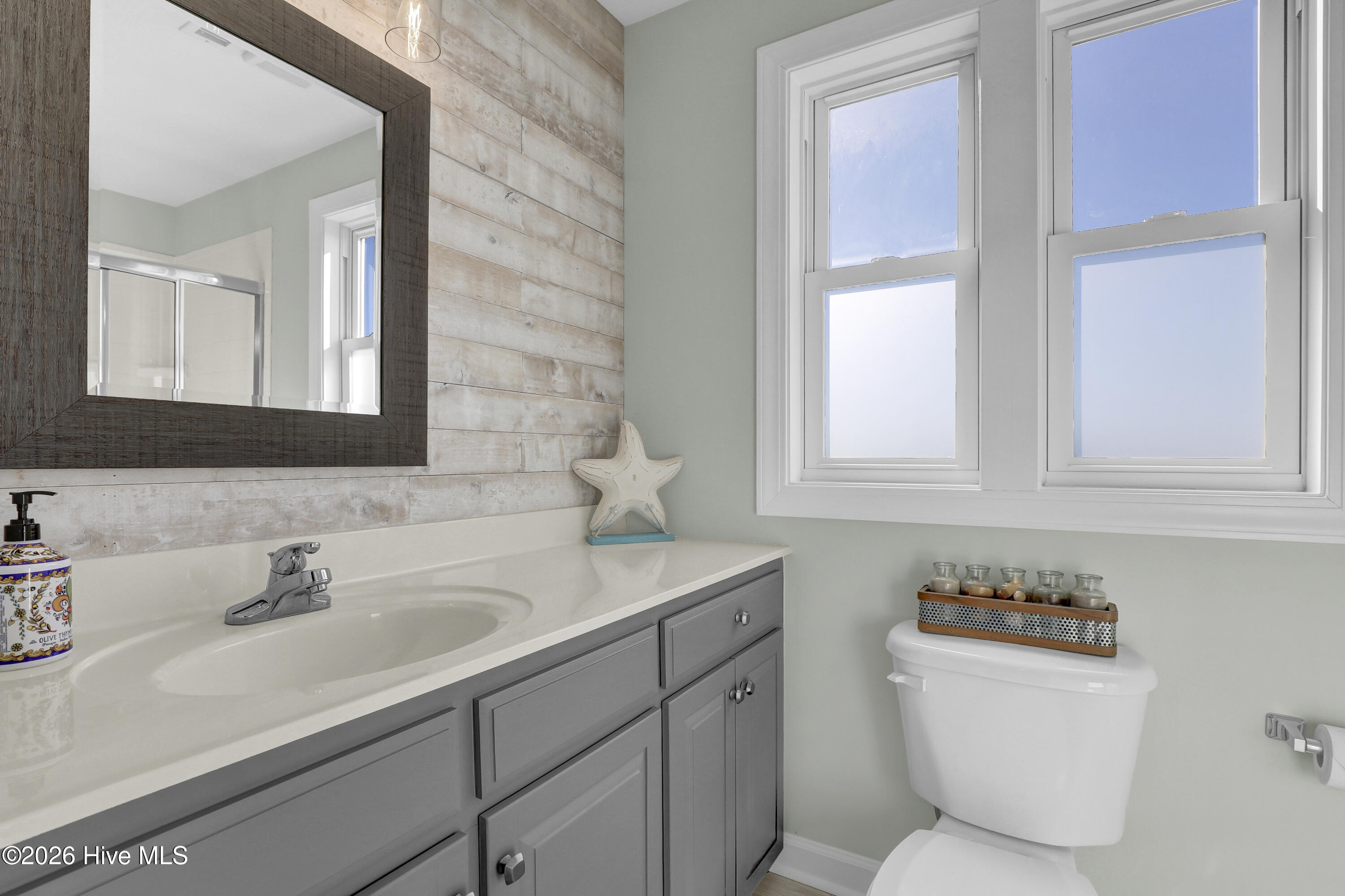 100550278 | Photo 29