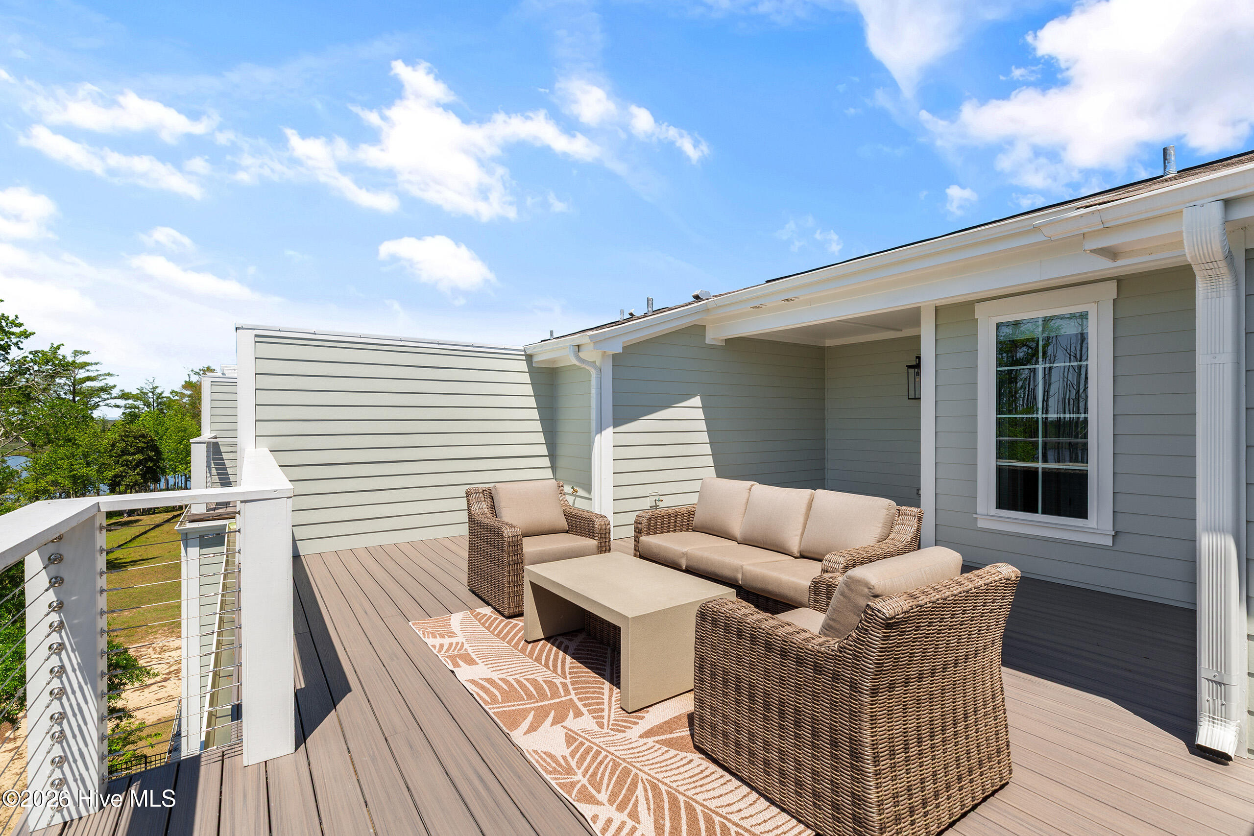 100563450 | Photo 49