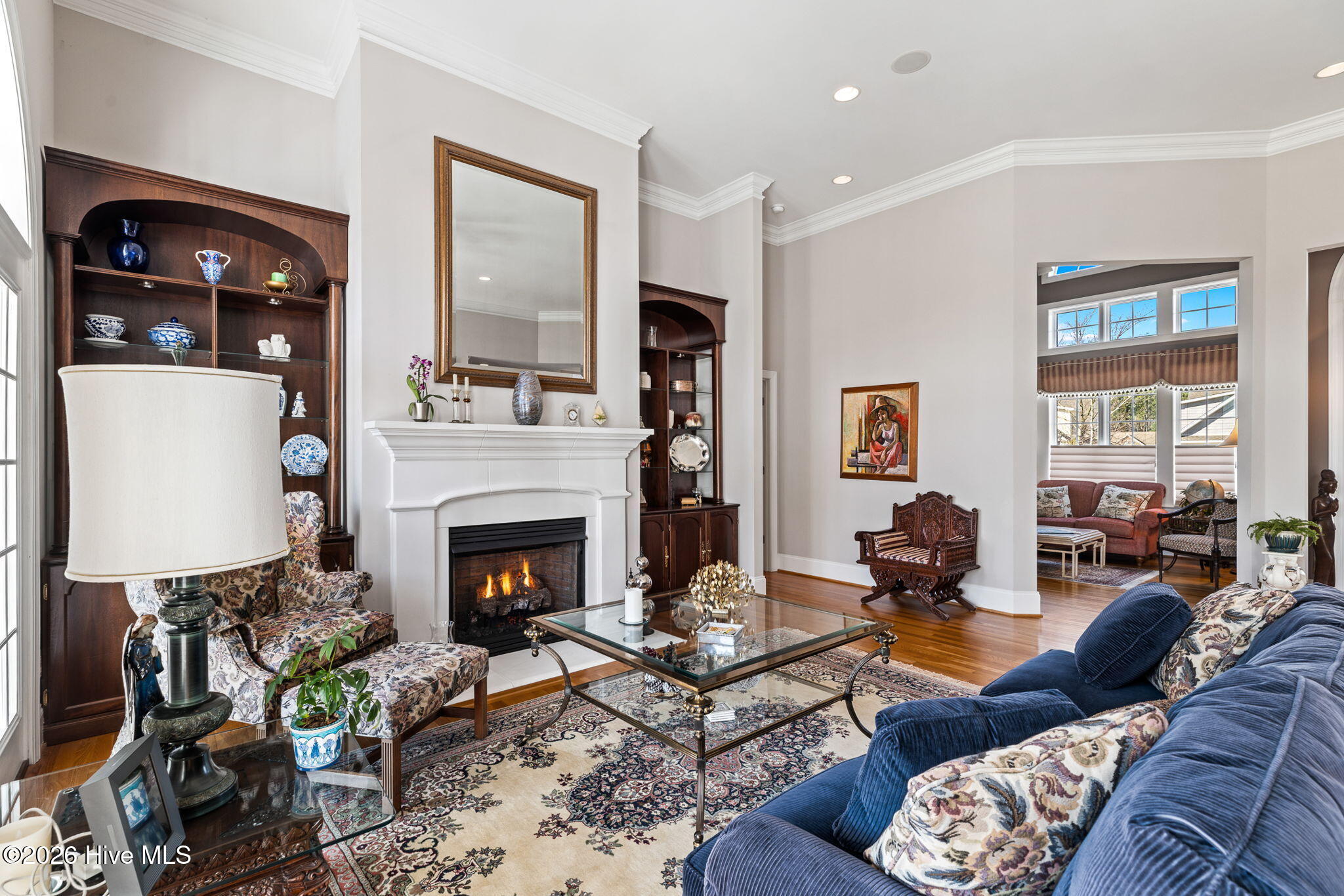 100560787 | Photo 11