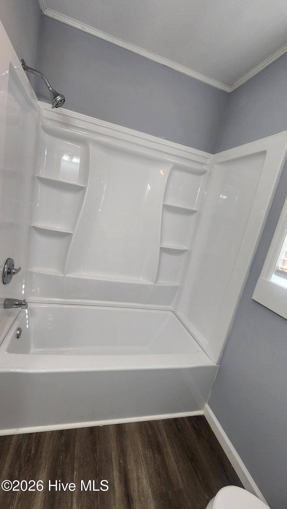 100555021 | Photo 11