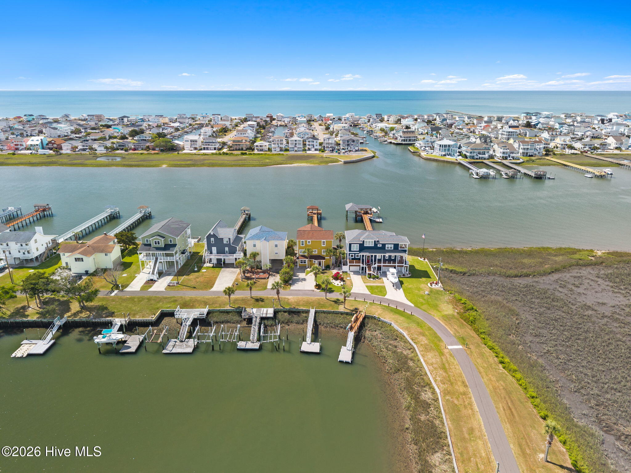 100570592 | Photo 69