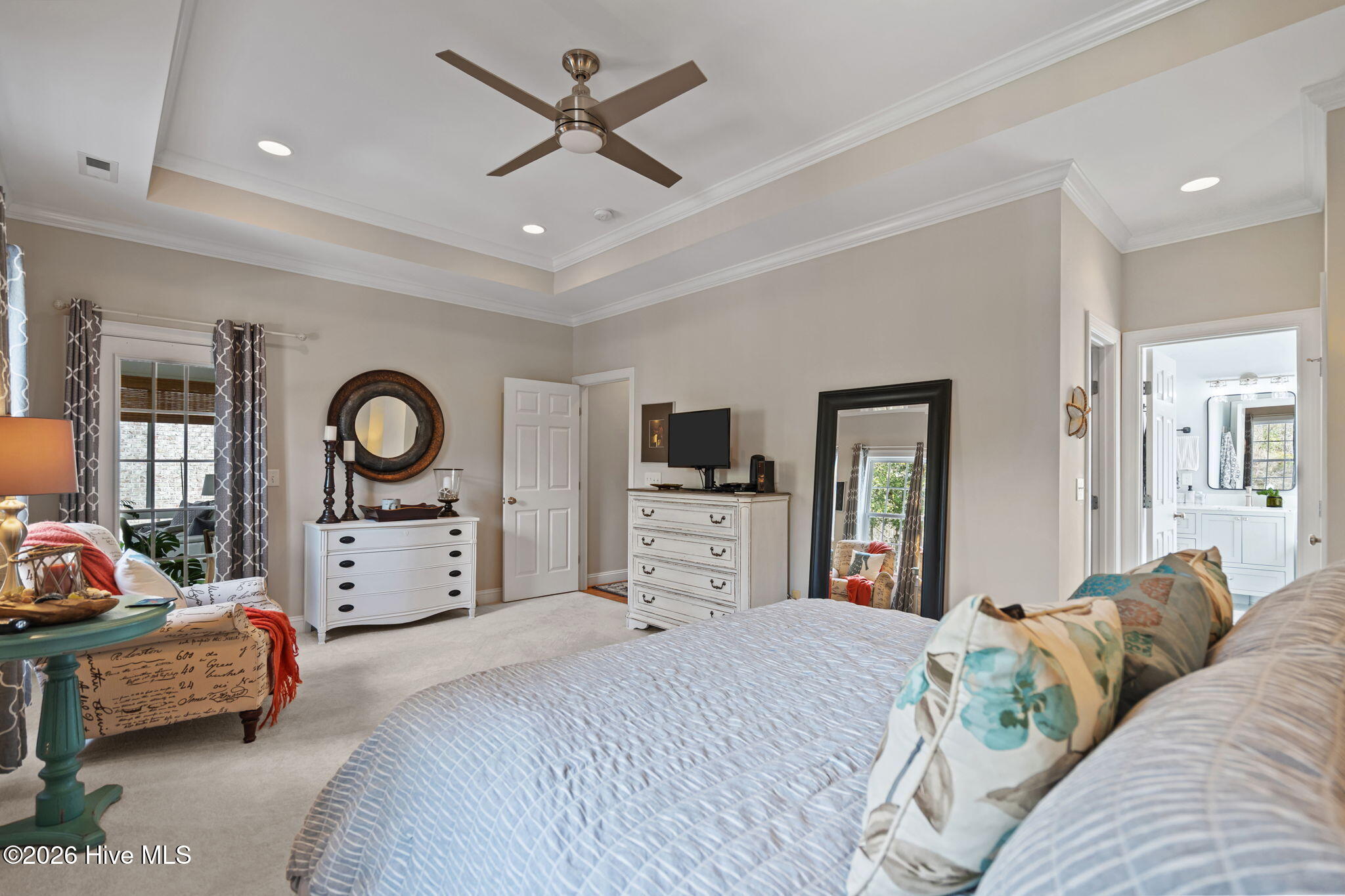 100562248 | Photo 27