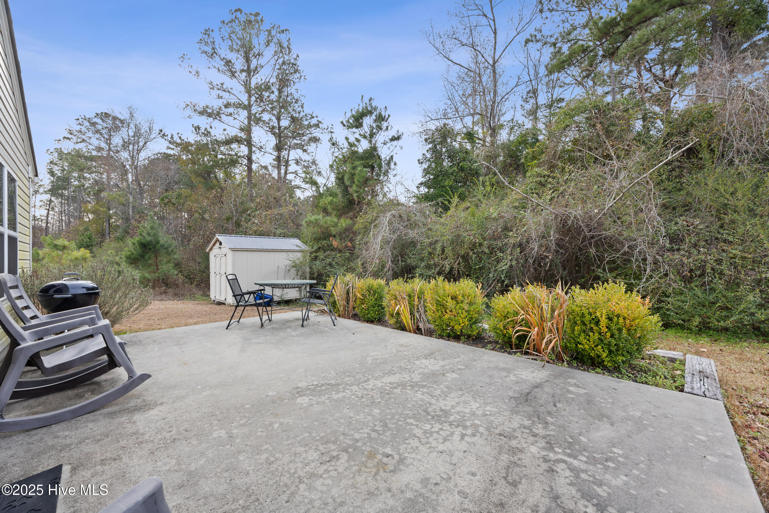 100546201 | Photo 33