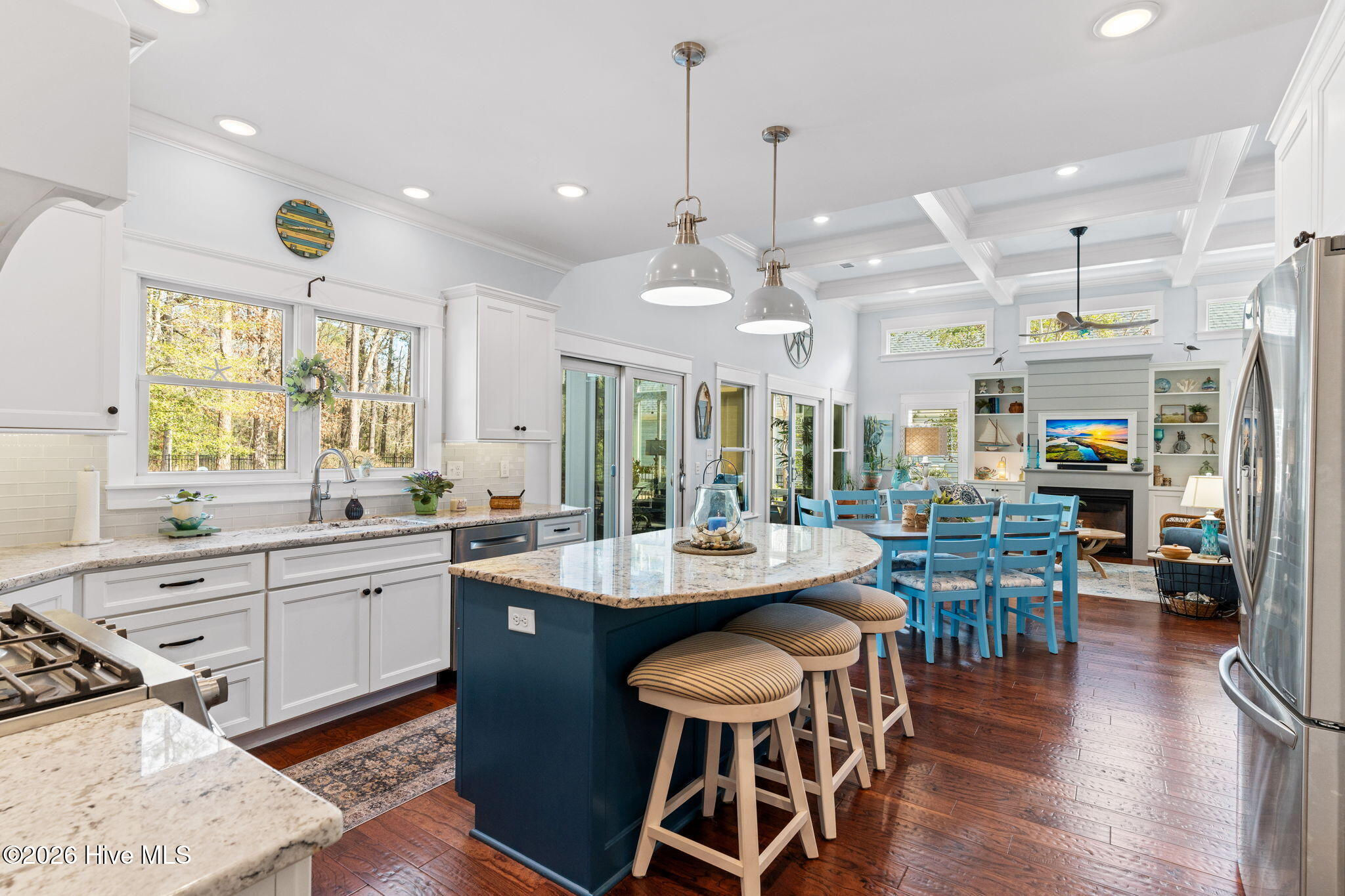 100560975 | Photo 20