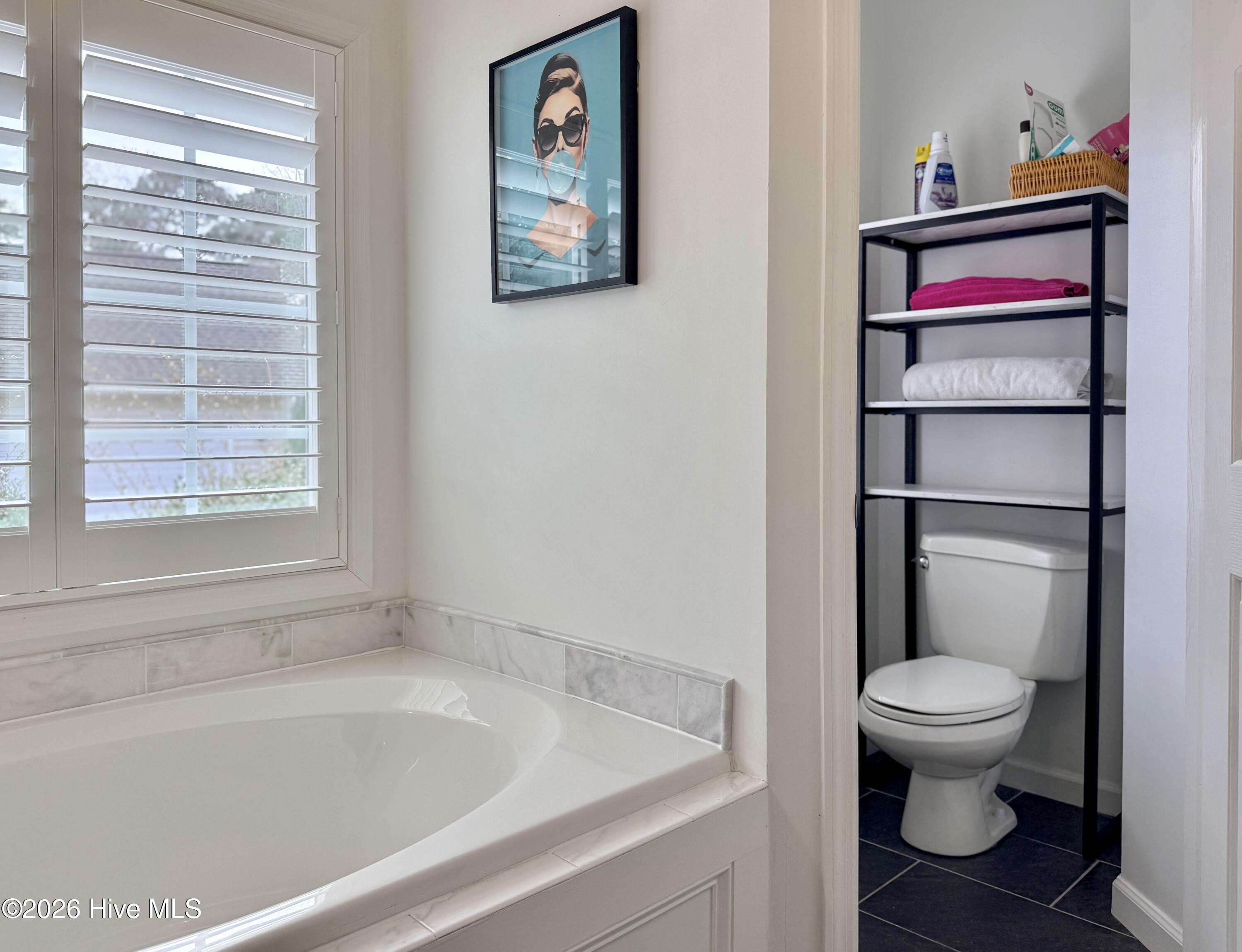 100549521 | Photo 47