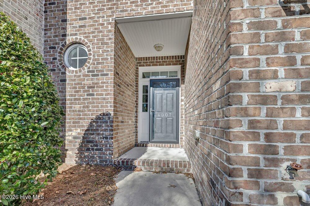 100552840 | Photo 35